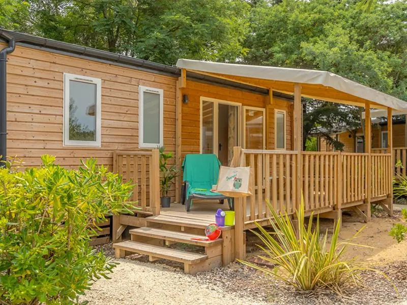 Property building in Camping Les Grenettes