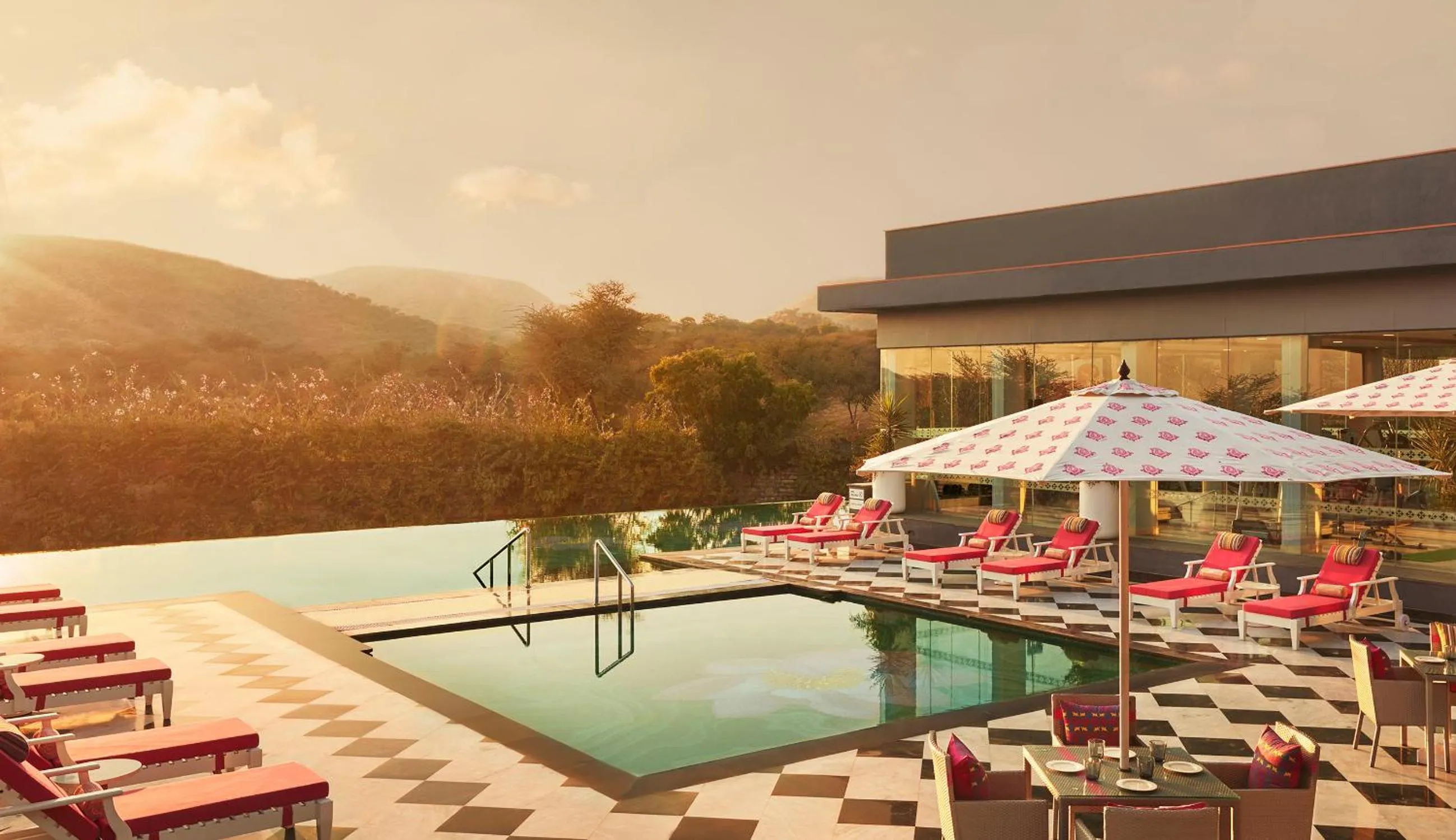 Restaurant/places to eat in Taj Devi Ratn Resort & Spa, Jaipur