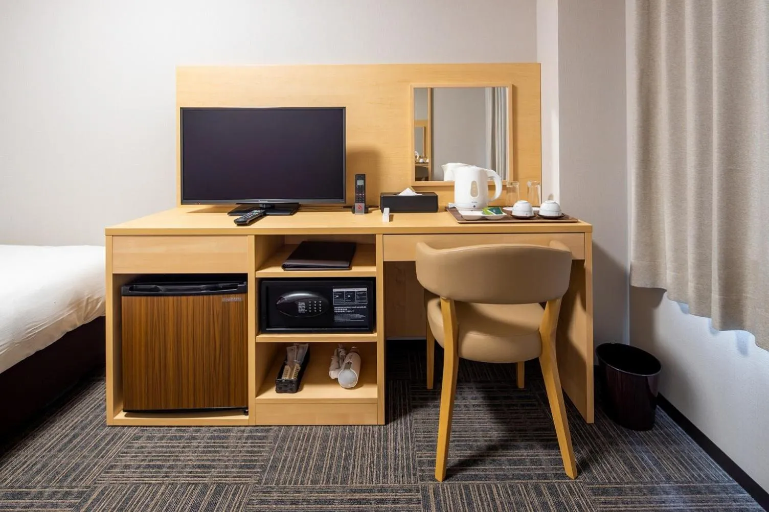 TV and multimedia, Bed in Fujikawaguchiko Resort Hotel