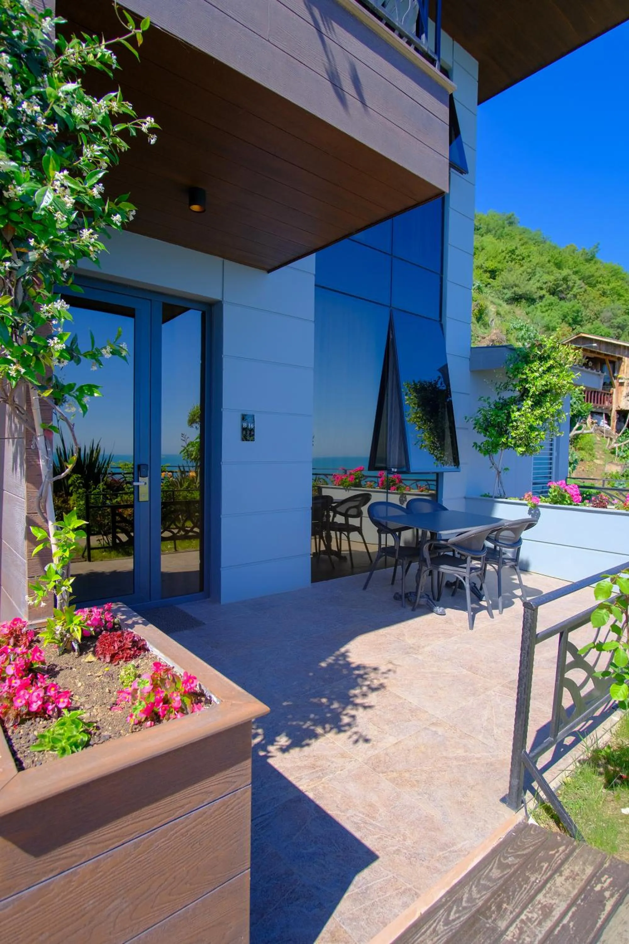 Garden in Peerless Villas Hotel