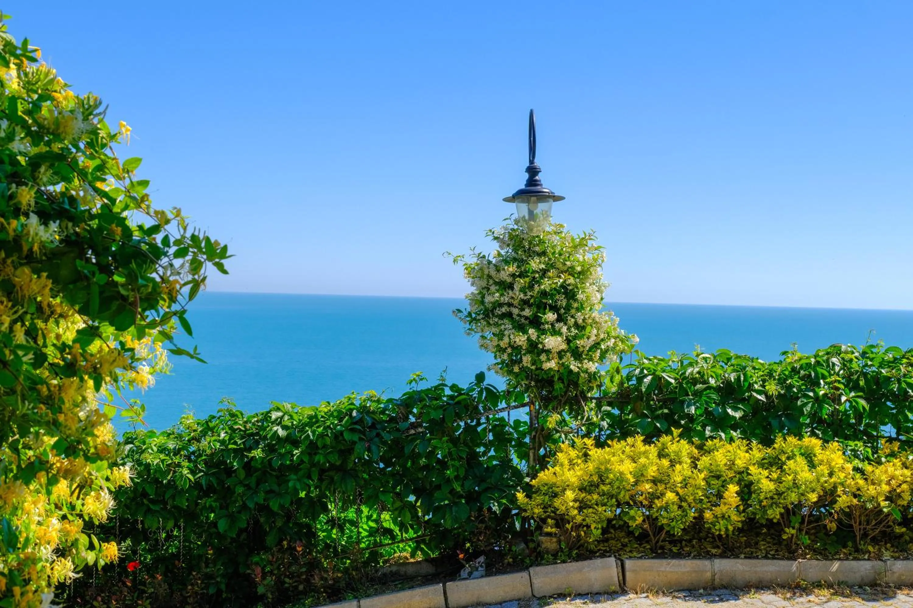 Sea view in Peerless Villas Hotel