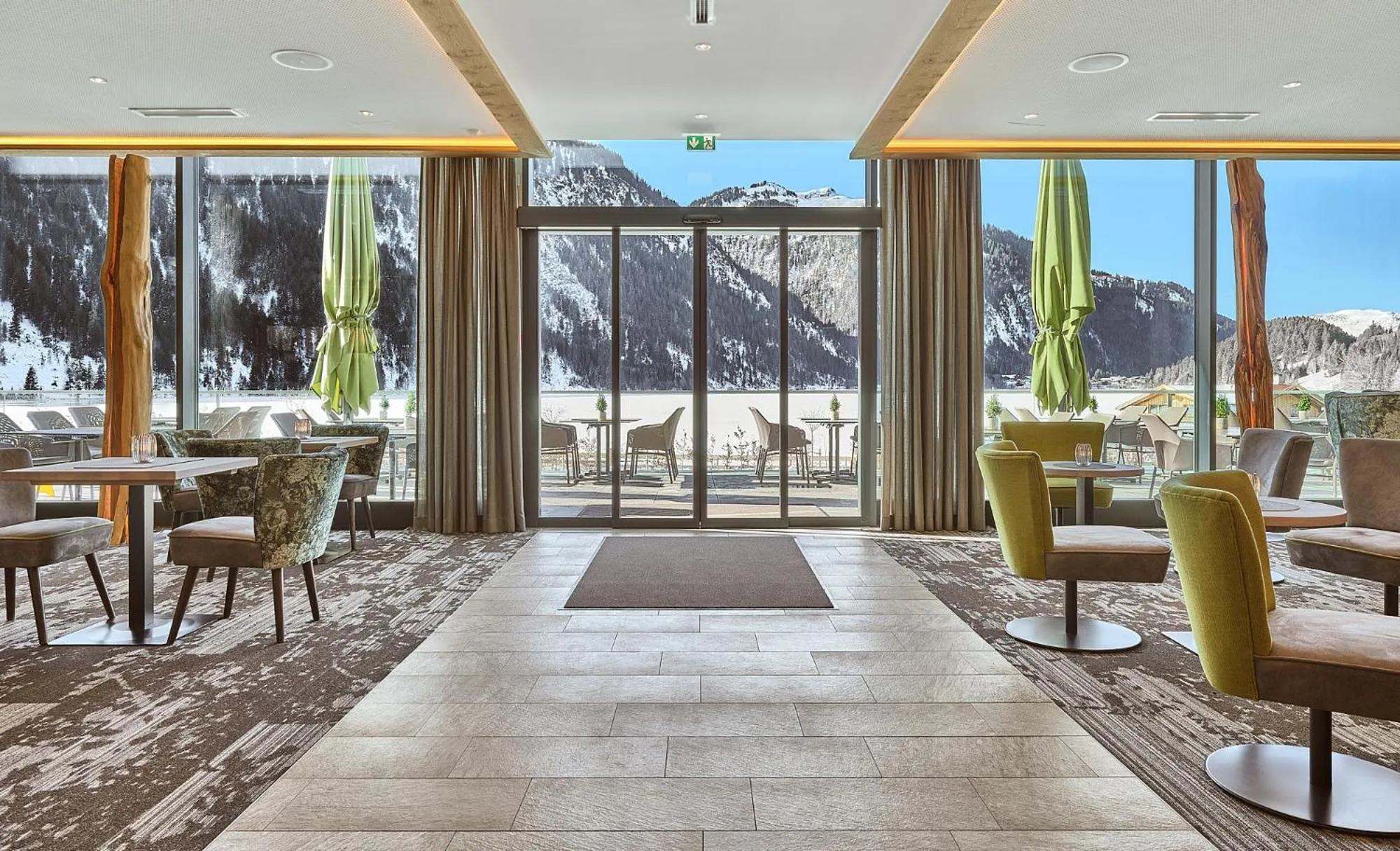 Lobby or reception in haldensee - Naturerlebnis und Wellnesshotel