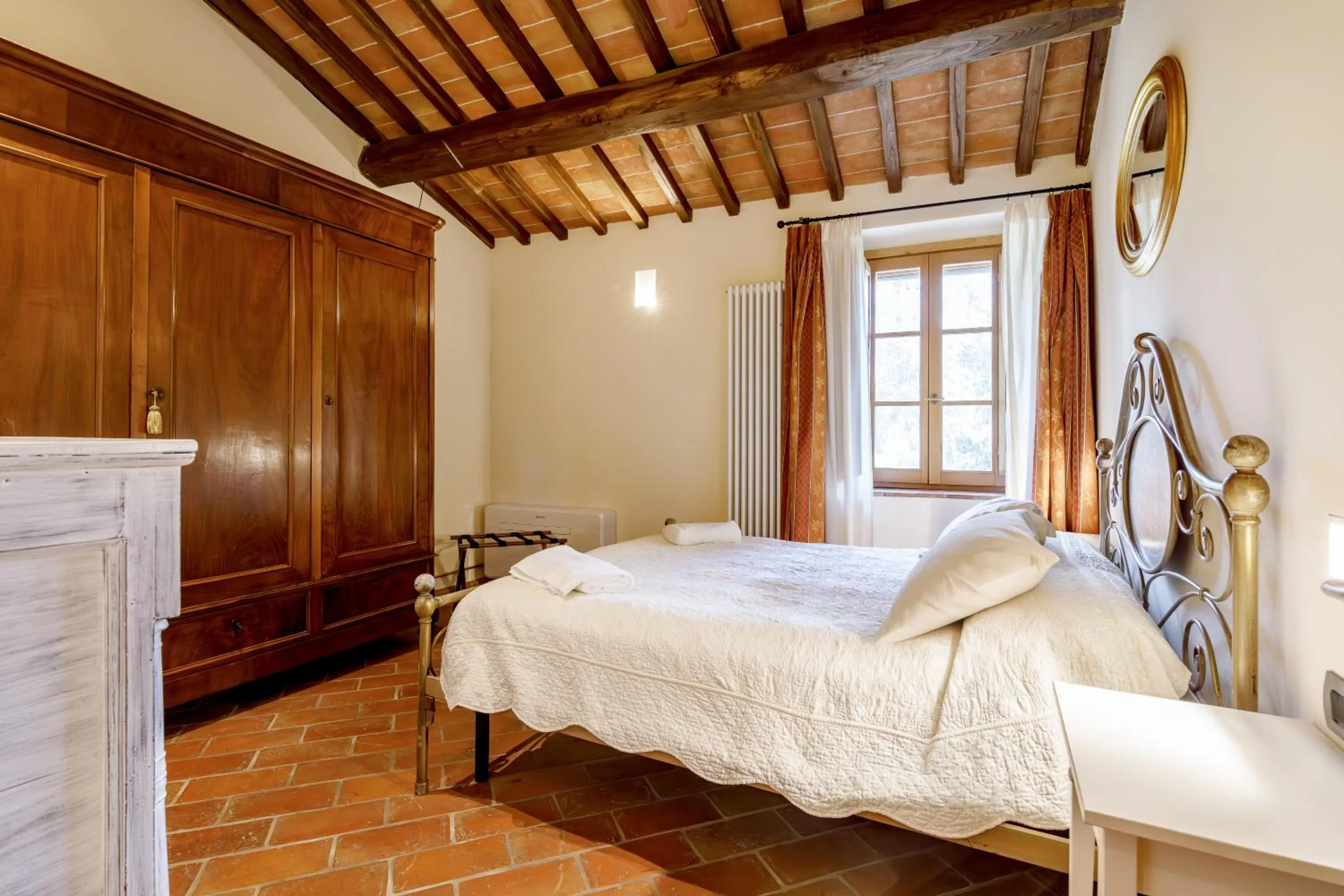 Bedroom, Bed in Relais La Costa Historical Residence