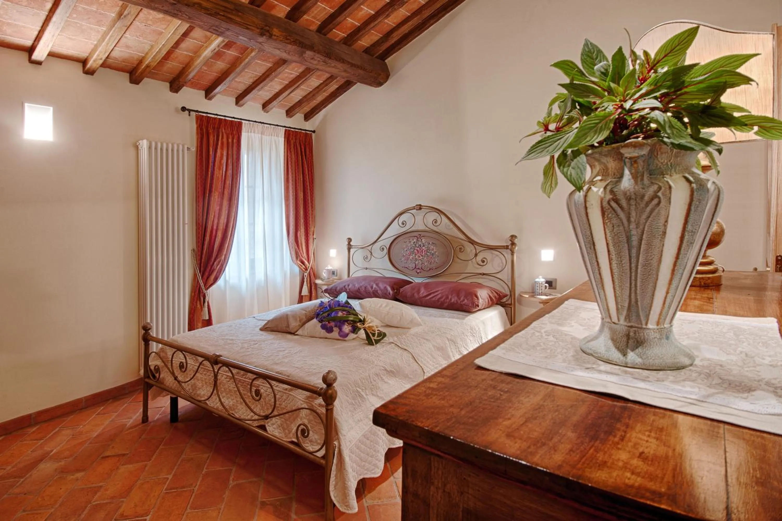 Bedroom, Bed in Relais La Costa Historical Residence