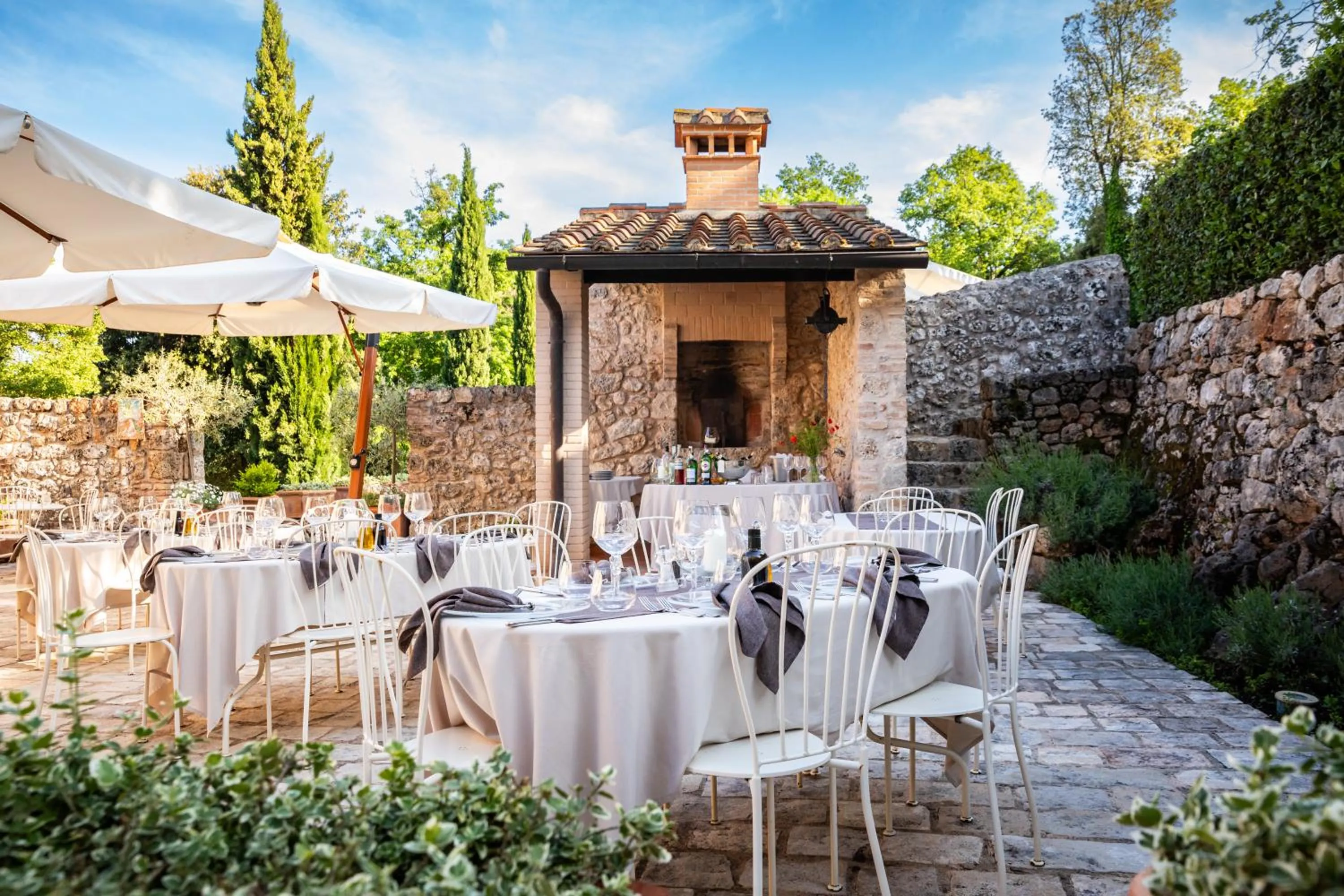 Restaurant/places to eat in Relais La Costa Historical Residence