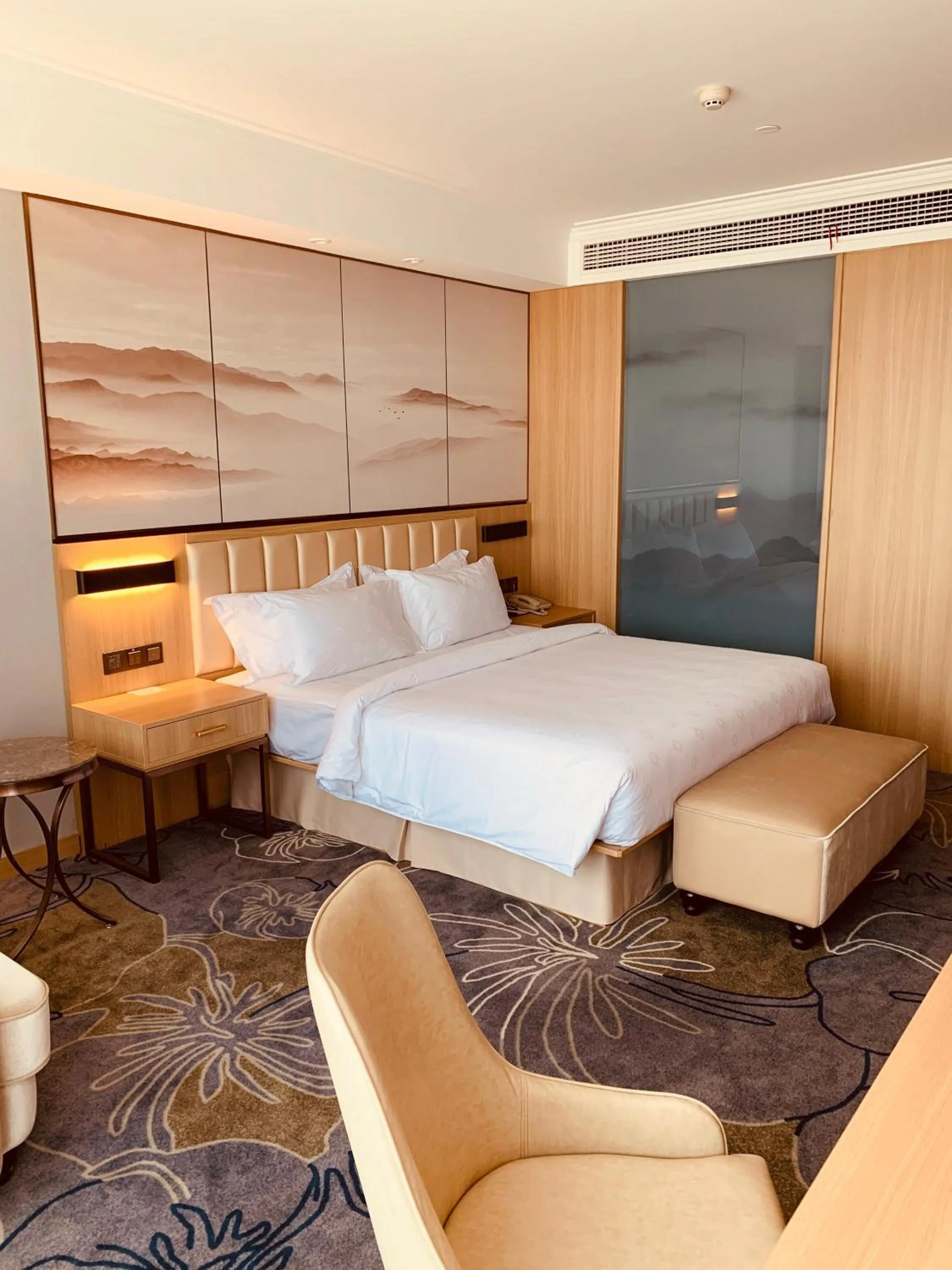 Metropolo Jinjiang Wuhan Optics Valley Science and Technology Exhibition Center