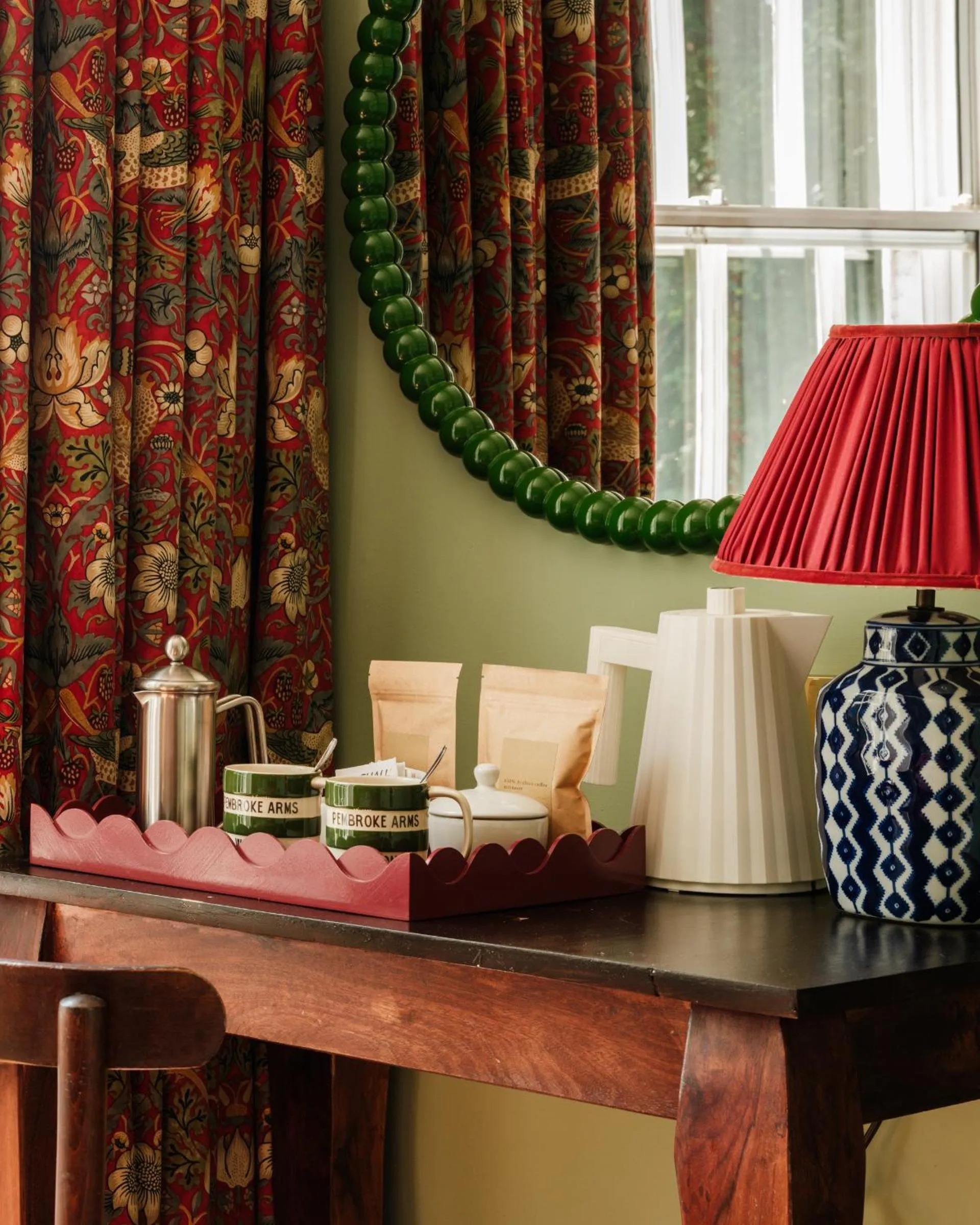 Bedroom in The Pembroke Arms