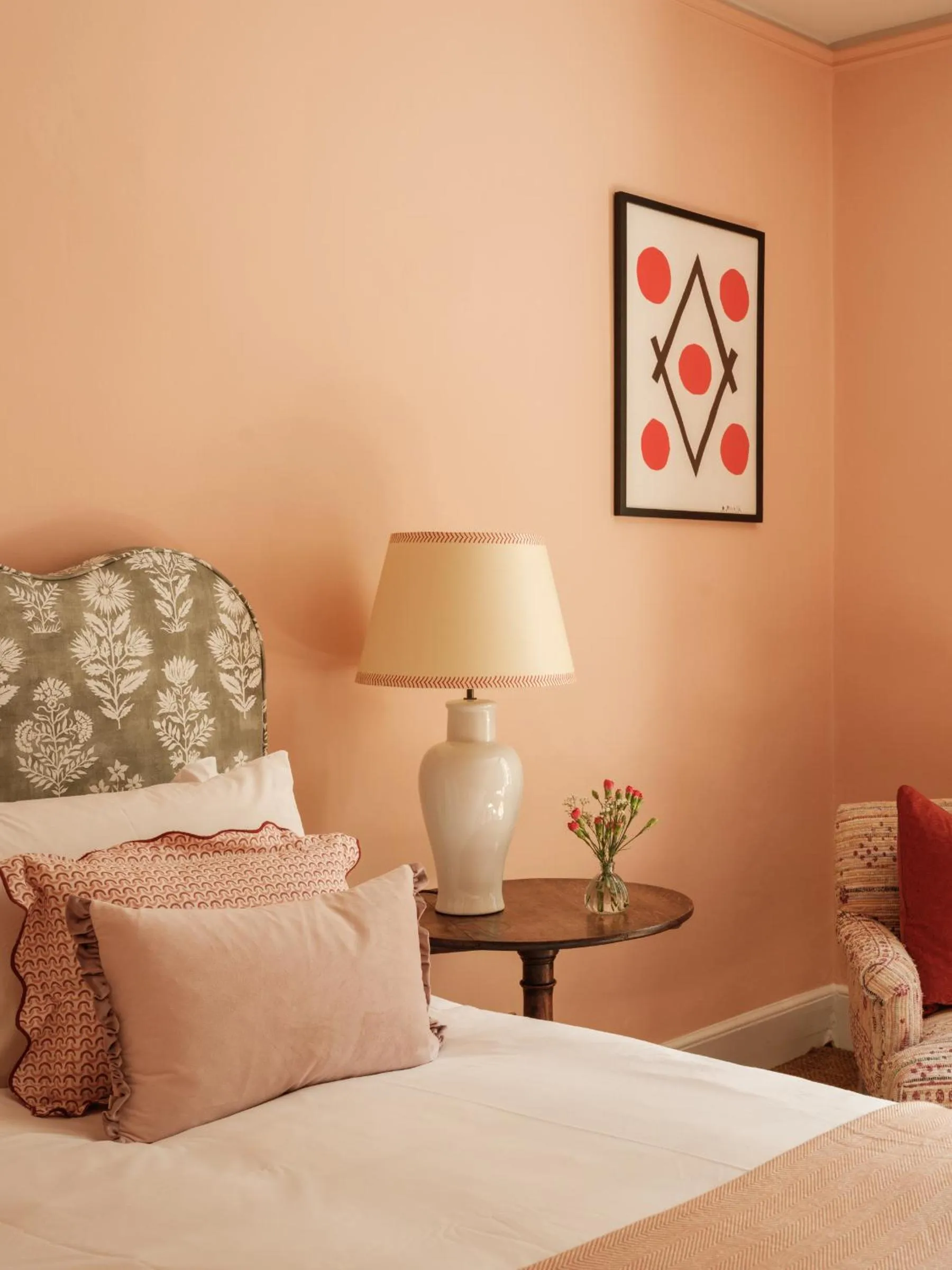 Bedroom, Bed in The Pembroke Arms