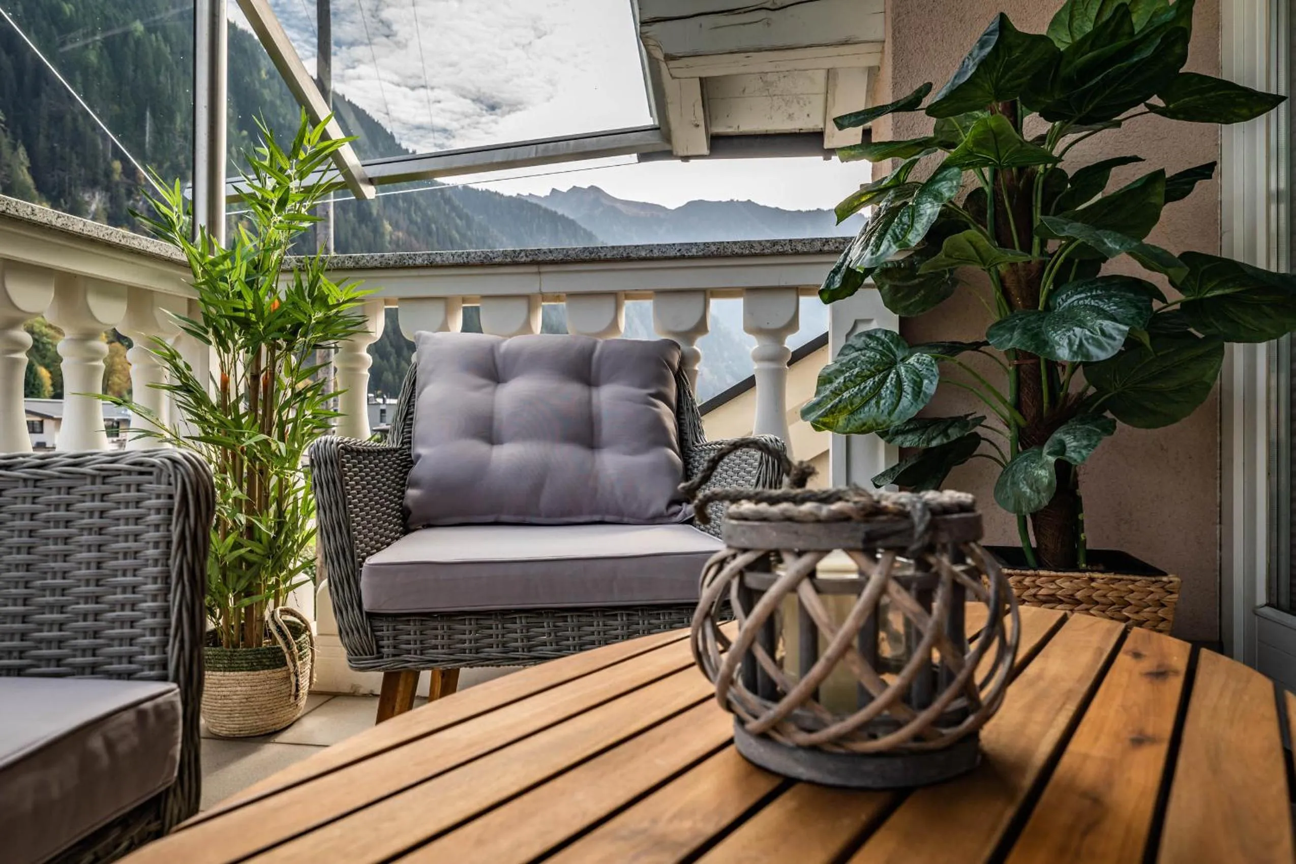 Balcony/Terrace in Gästehaus Wiesengrund & Apart Sporer