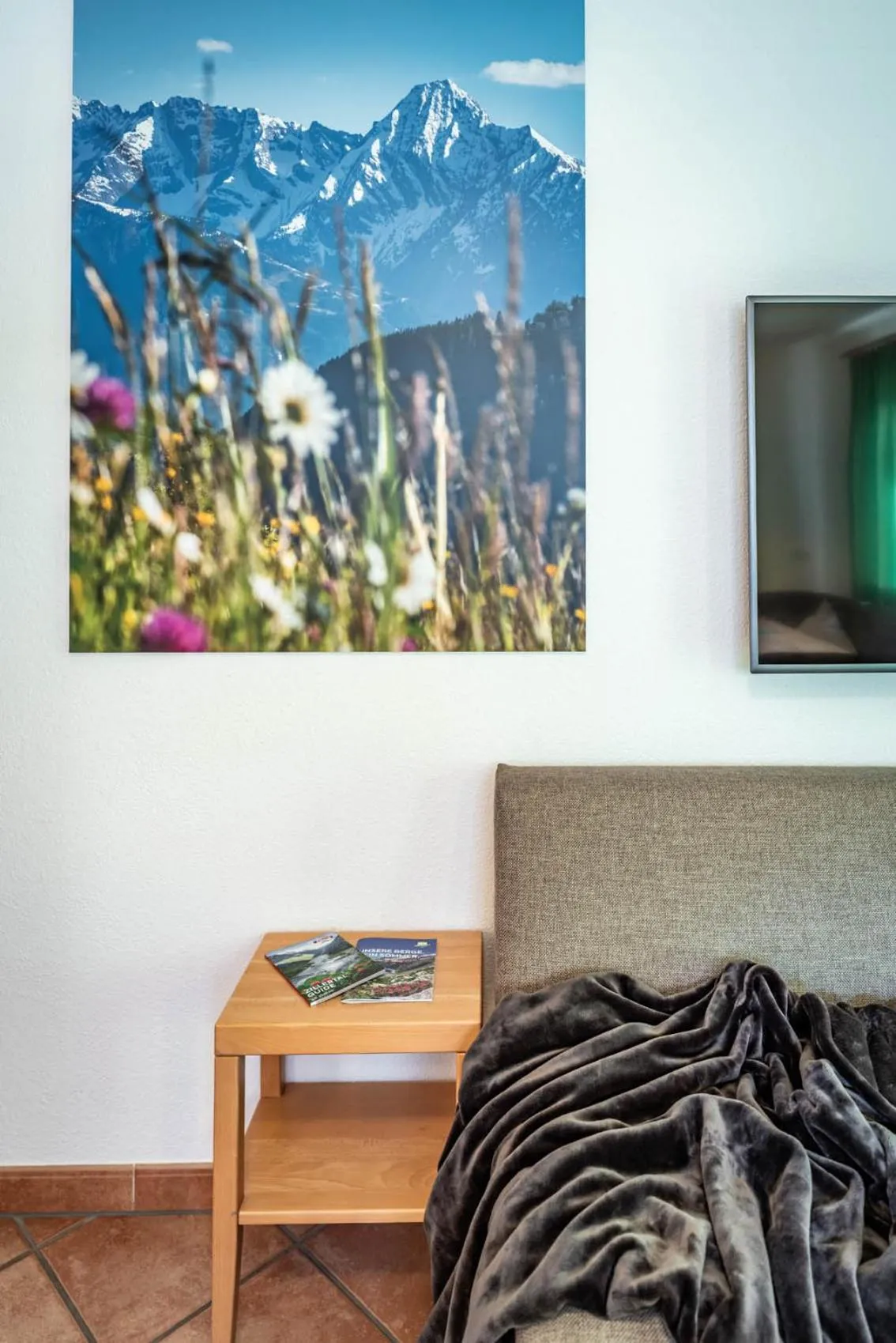 Photo of the whole room, Bed in Gästehaus Wiesengrund & Apart Sporer