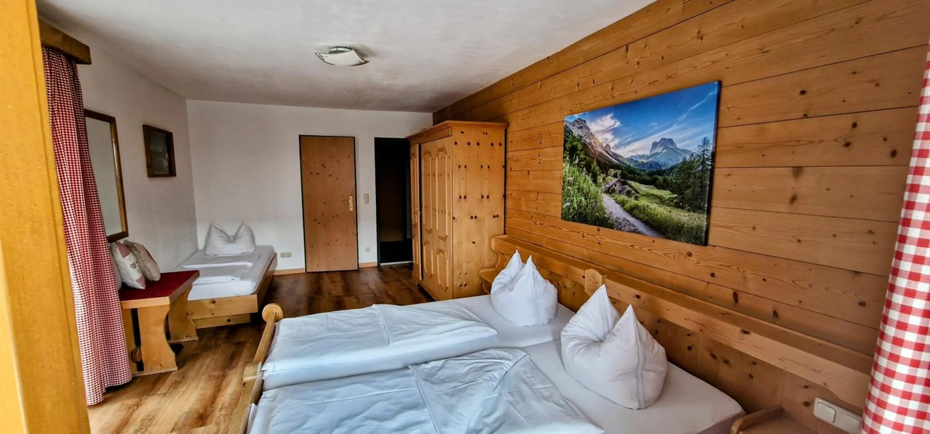 Bed in Landgasthof Kirchmayer