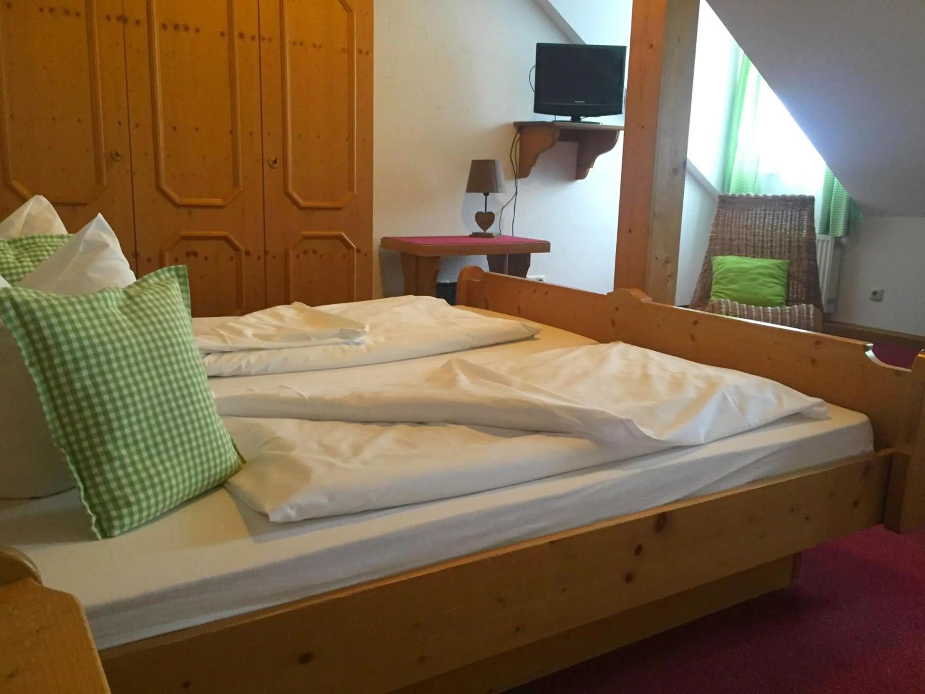 Bed in Landgasthof Kirchmayer