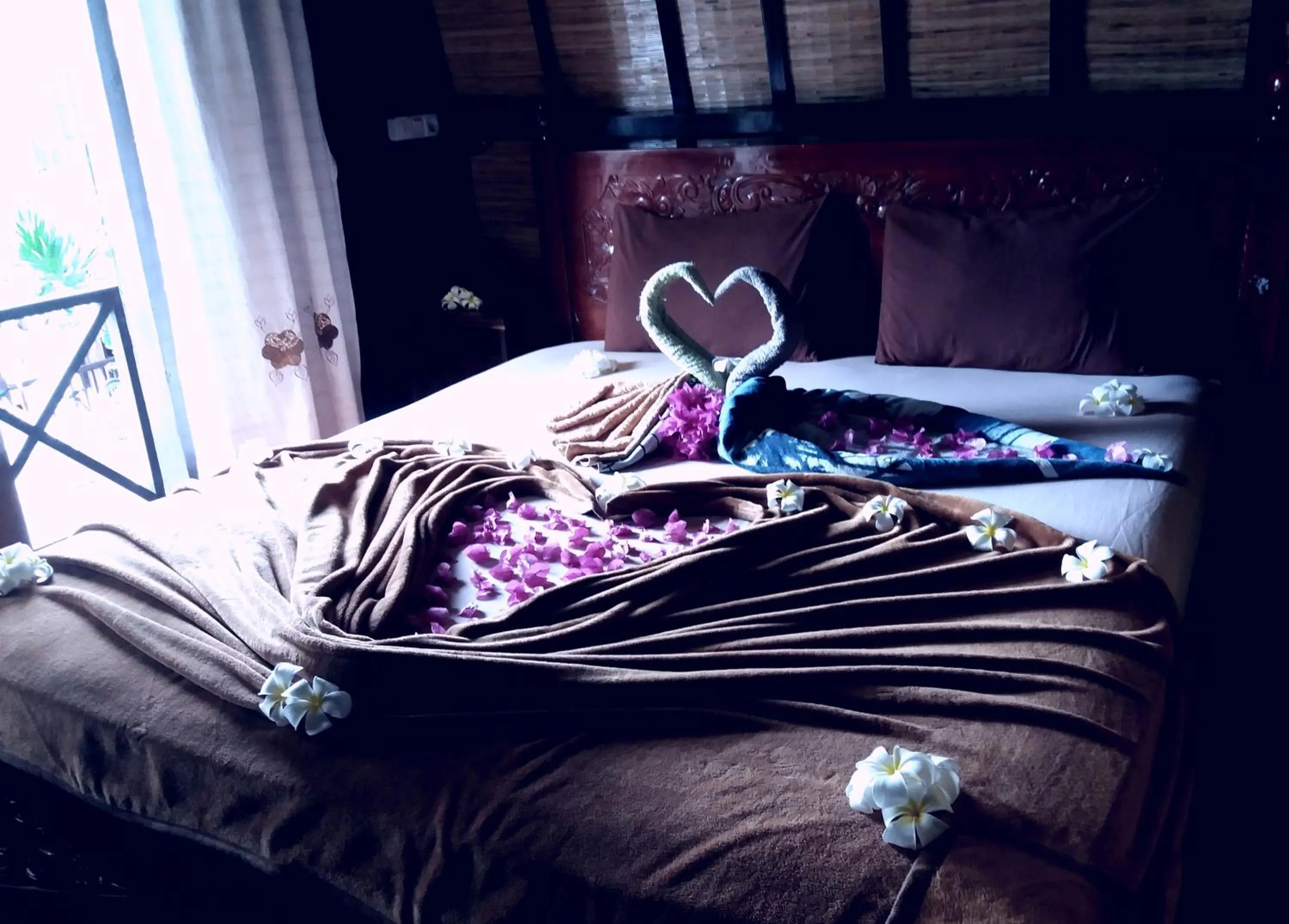 Bed in Bale Sasak Bungalow