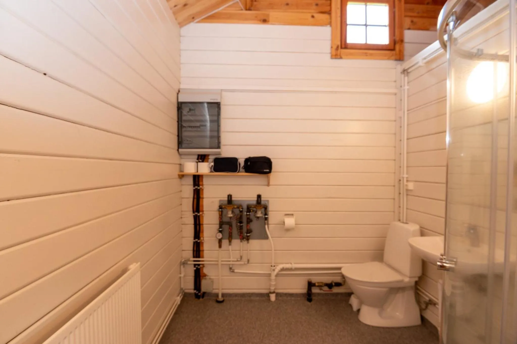 Bathroom in Gladheimar Cottages