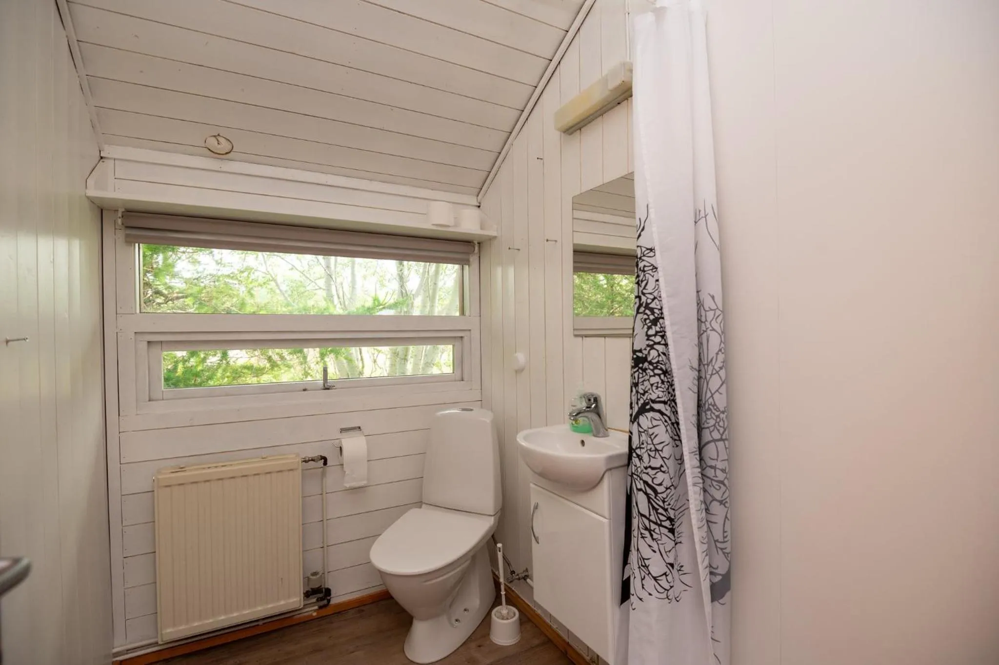 Bathroom in Gladheimar Cottages