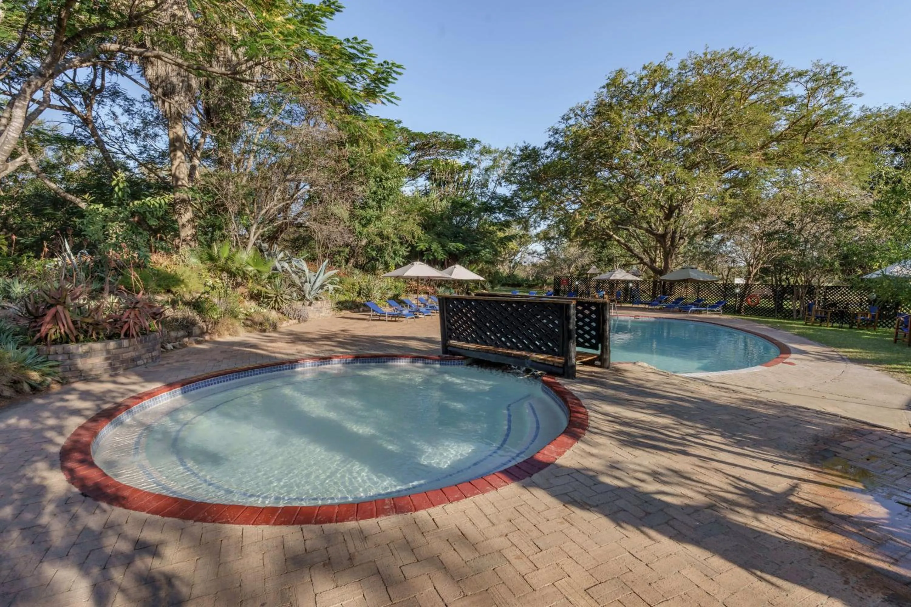Swimming pool in Protea Hotel by Marriott Lusaka Safari Lodge