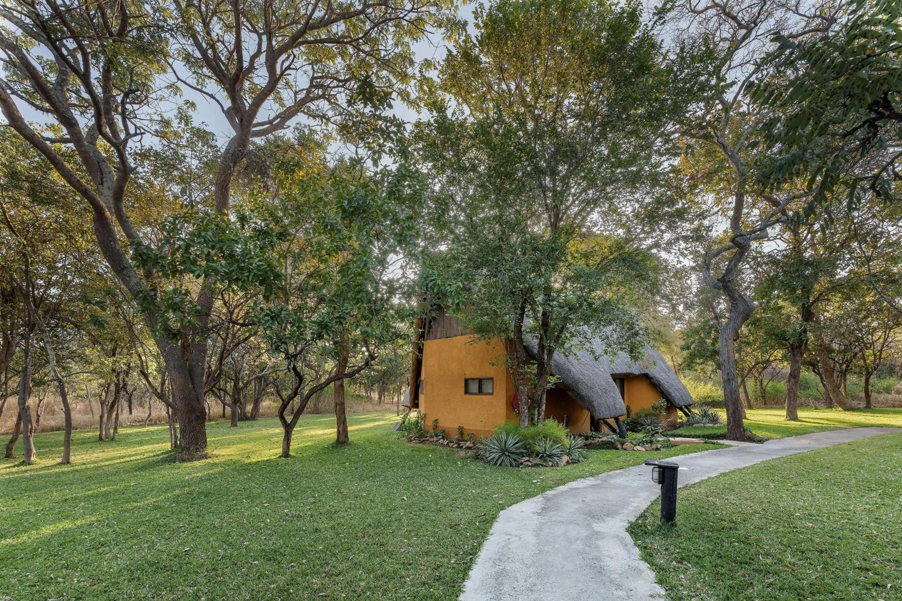 Photo of the whole room in Protea Hotel by Marriott Lusaka Safari Lodge