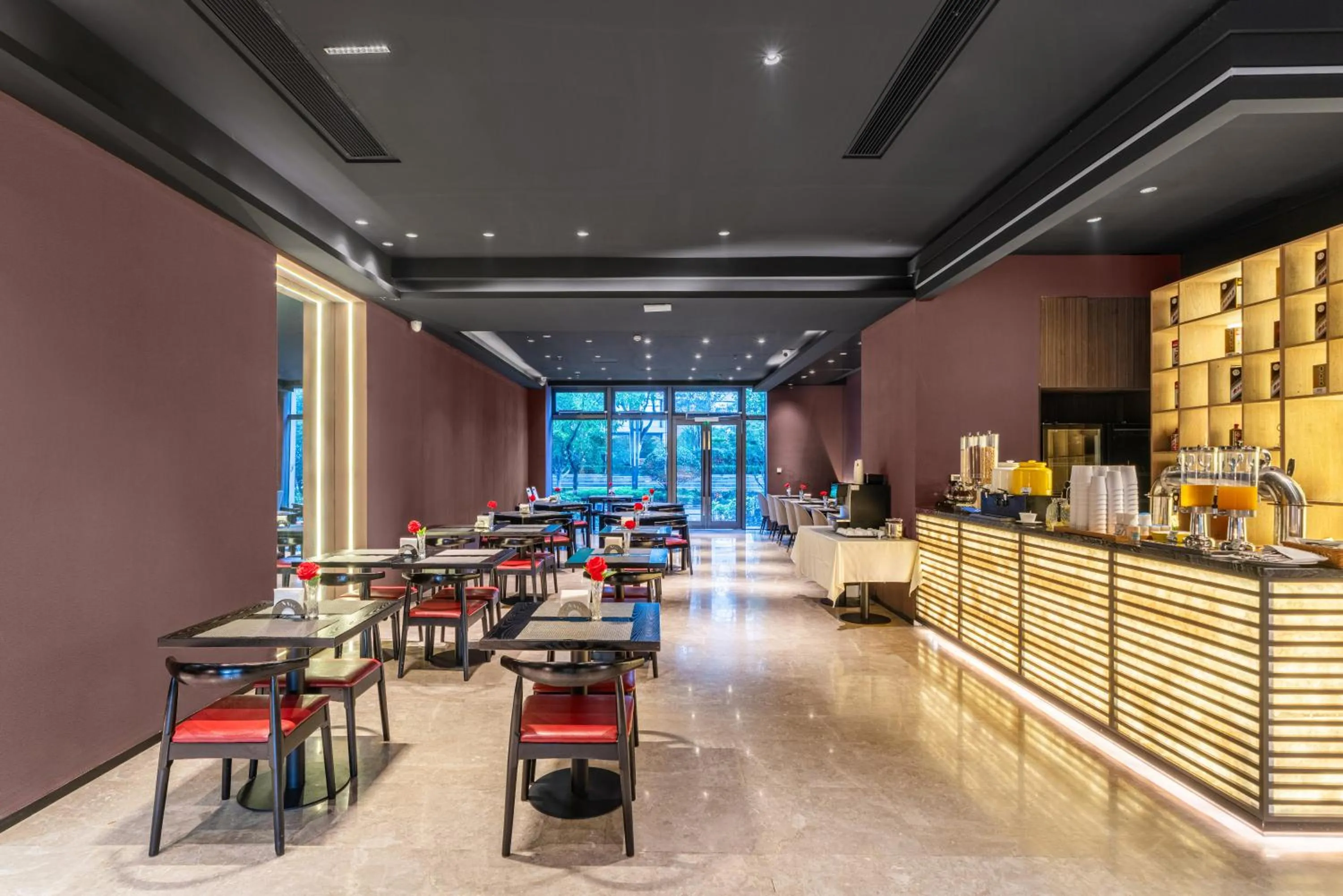 Restaurant/places to eat in Somerset IOC Hangzhou