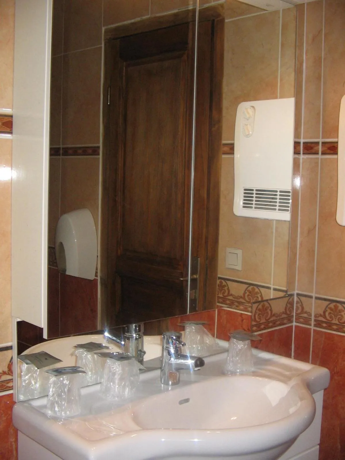 Bathroom in Le Relais de l'Abbaye