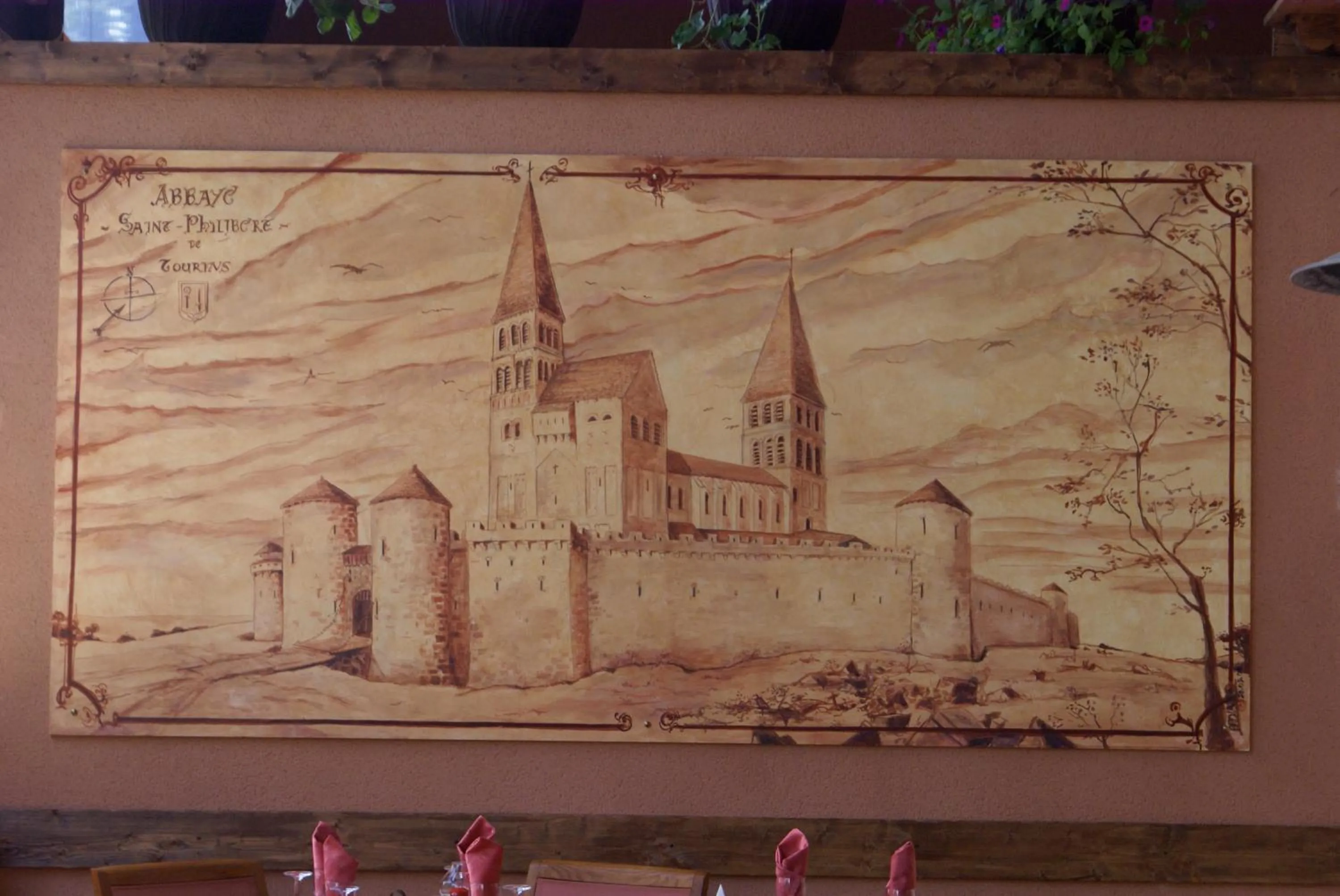 Decorative detail in Le Relais de l'Abbaye