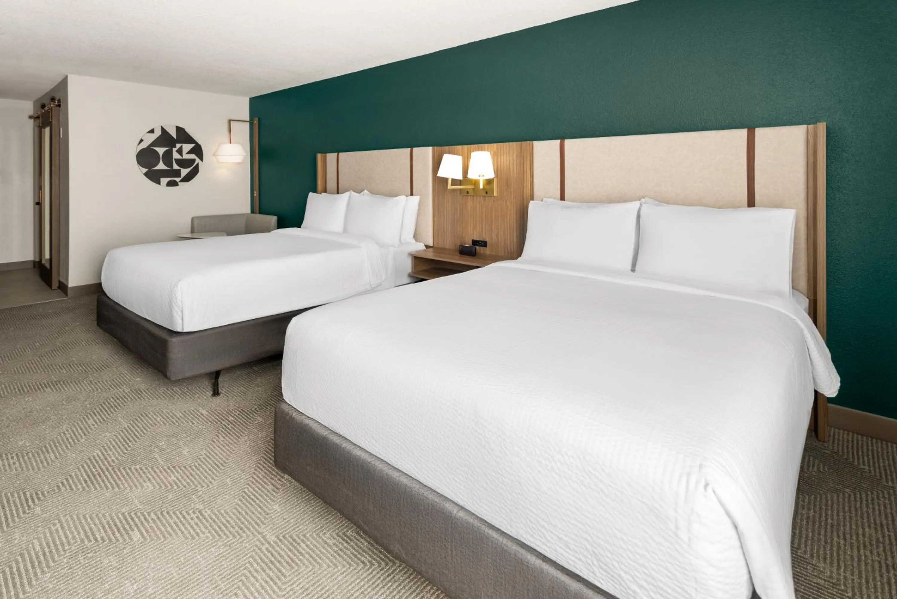 Bed in Holiday Inn & Suites Columbia NE - Ft Jackson Area by IHG