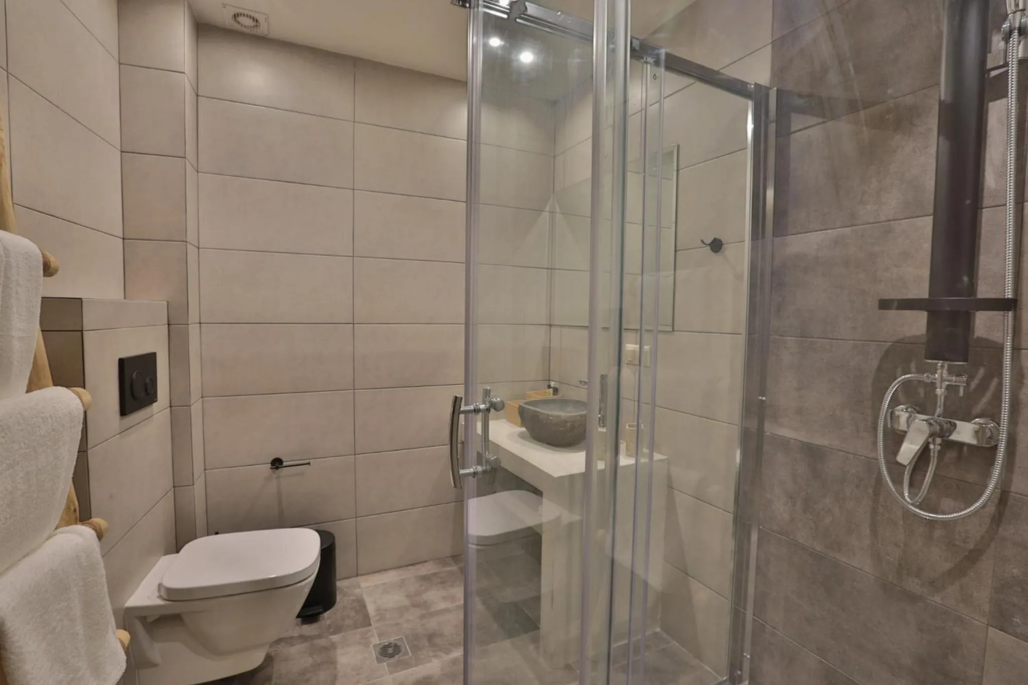 Shower in Ederlezi Boutique Hotel