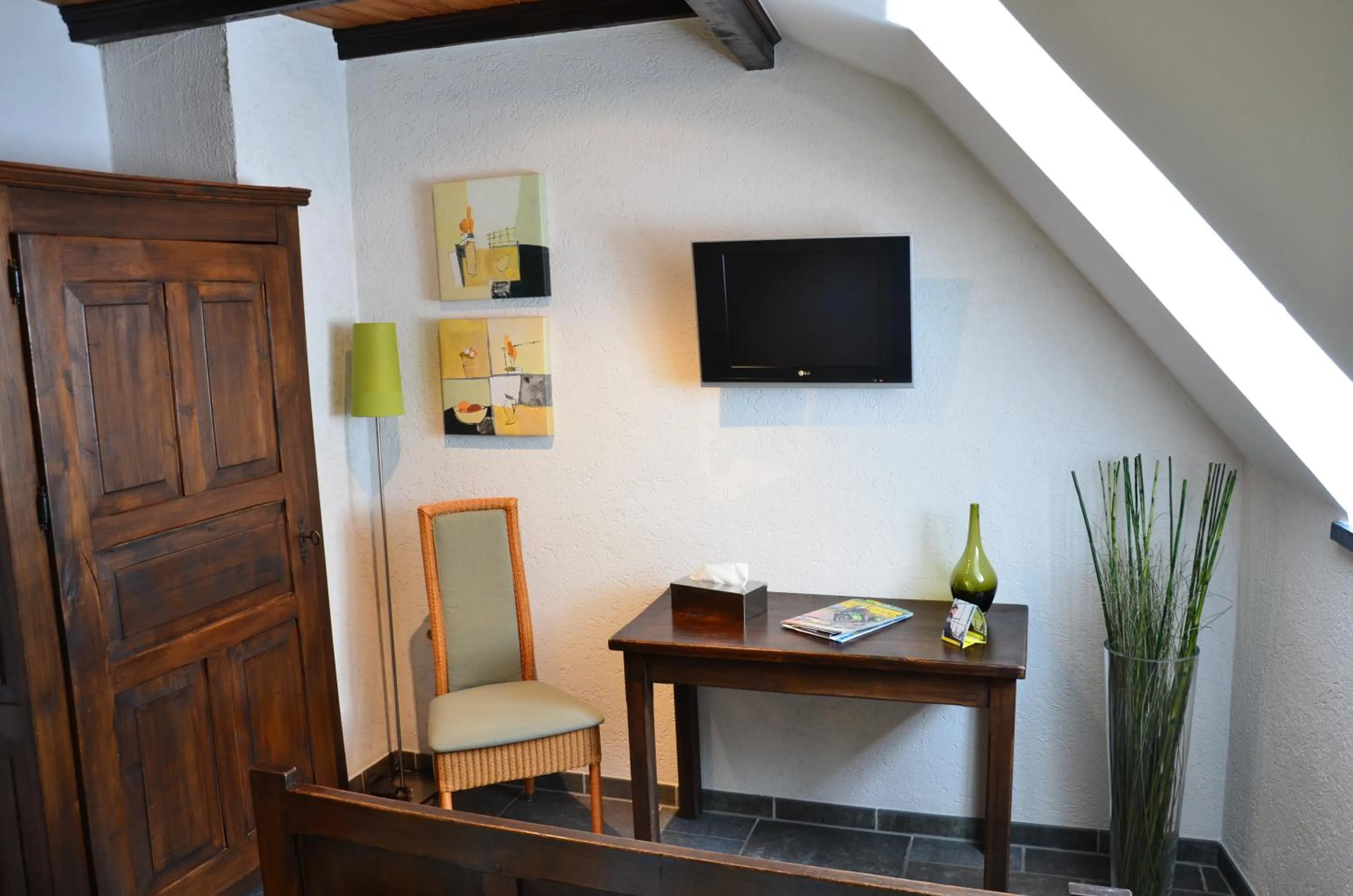 Seating area in Auberge Aal Veinen