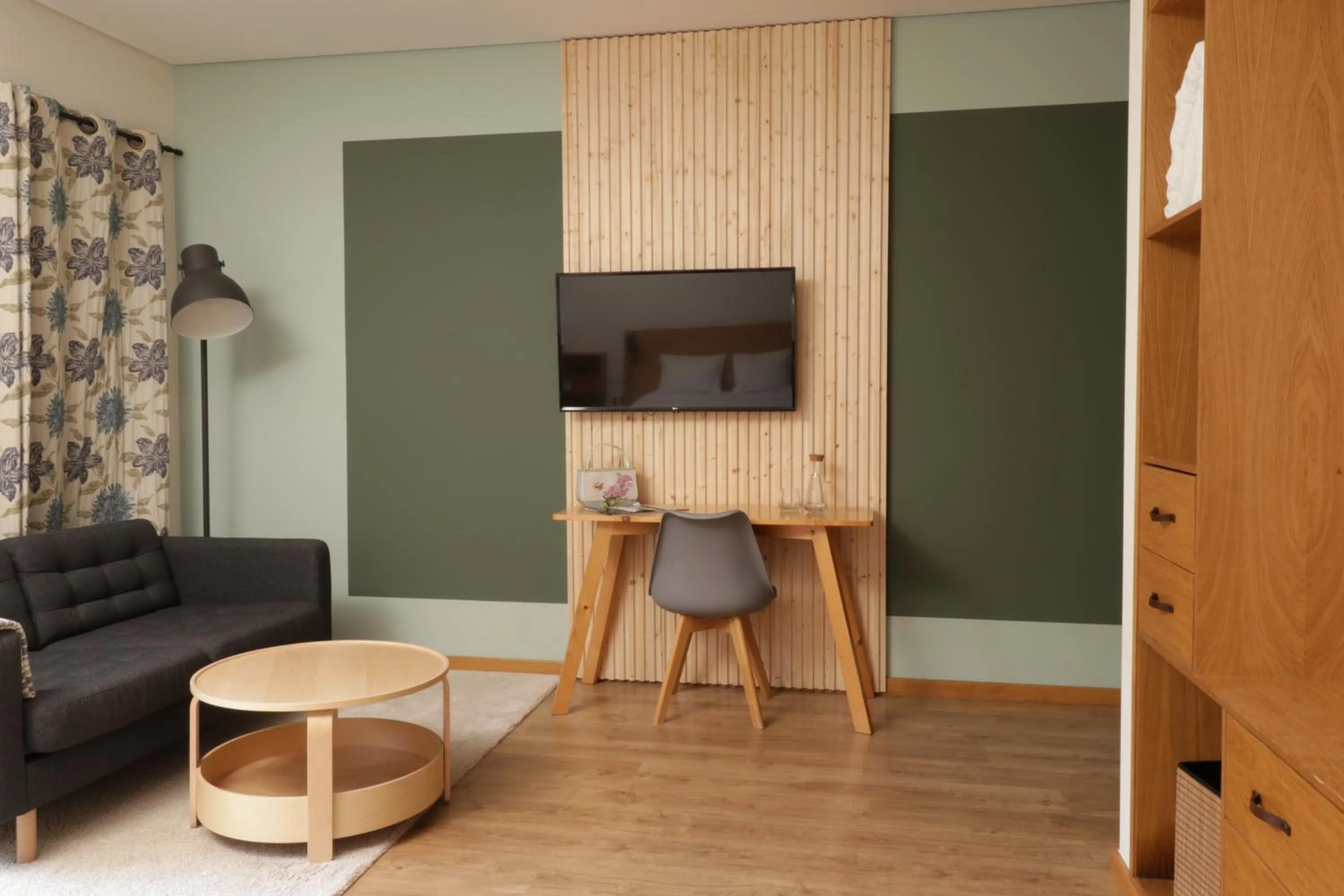 TV and multimedia in Dois Lagares House