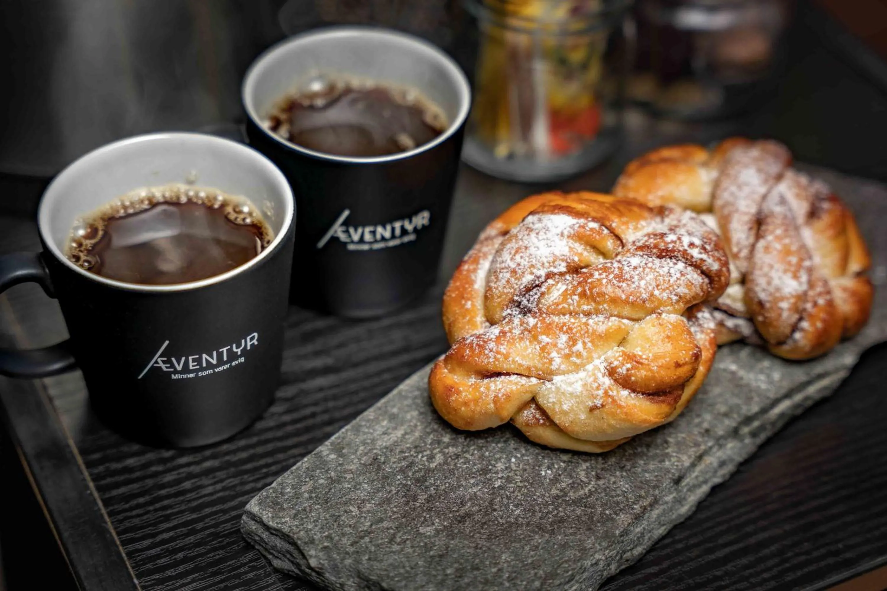 Restaurant/places to eat in Gargia Lodge