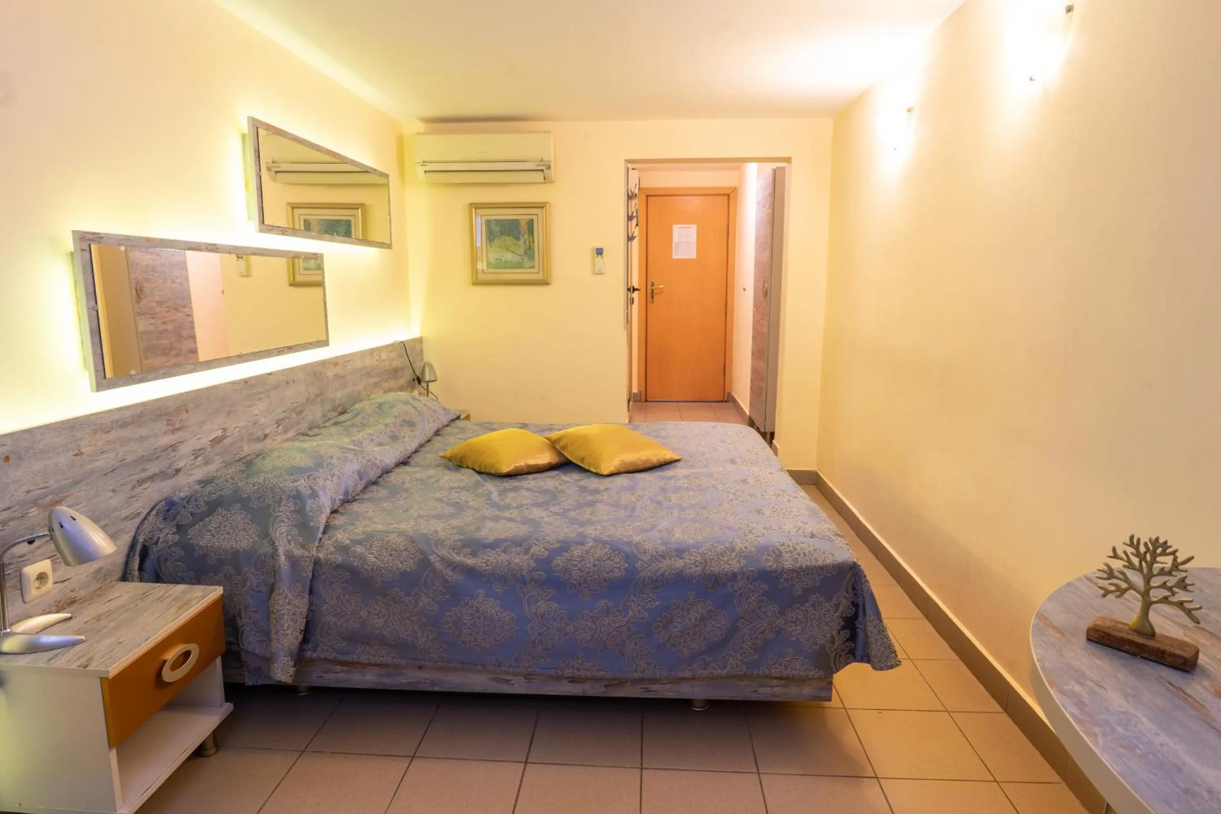 Bed in Victoria Hotel