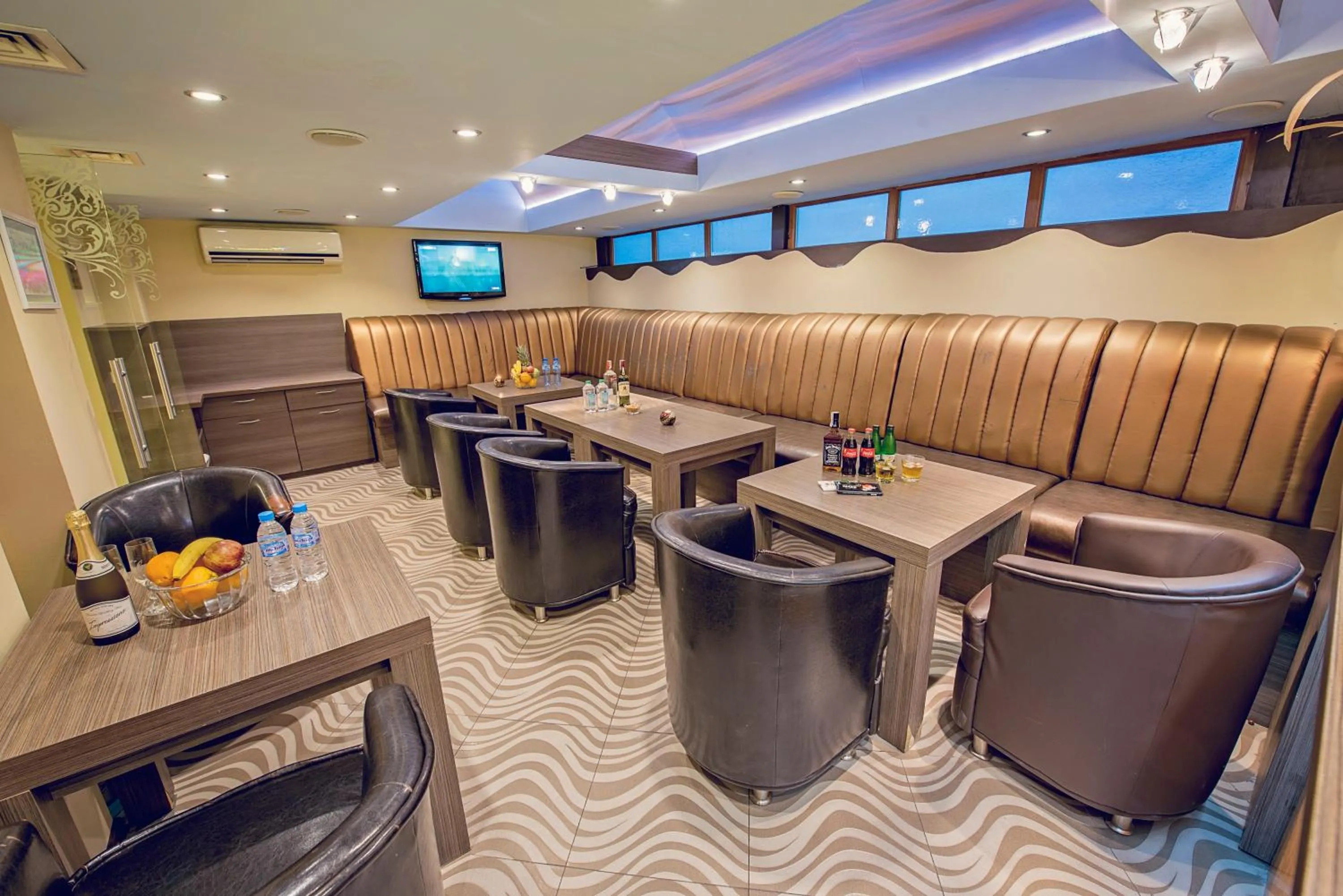 Lounge or bar in Victoria Hotel