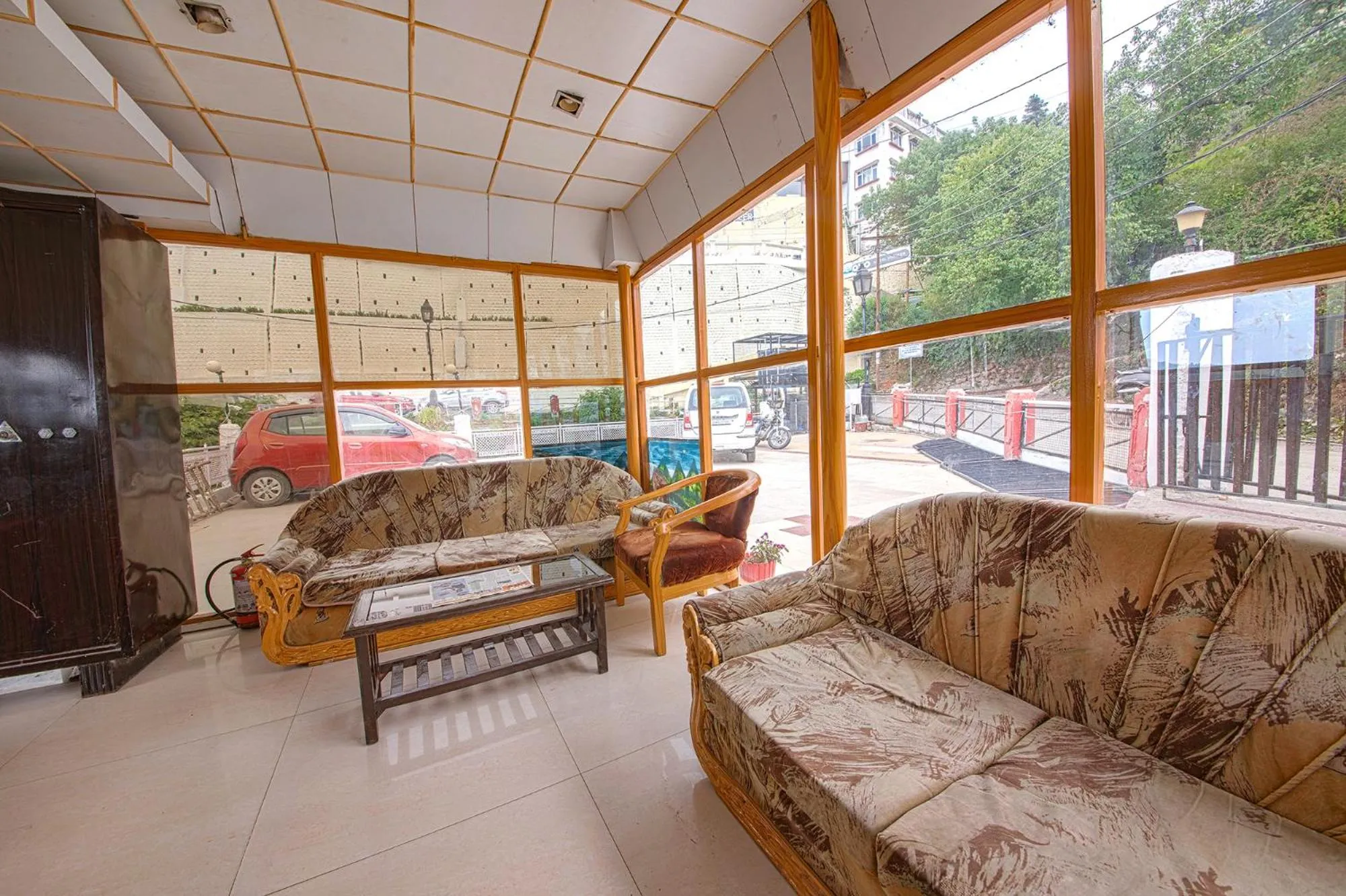 Seating area in FabExpress Sapphire