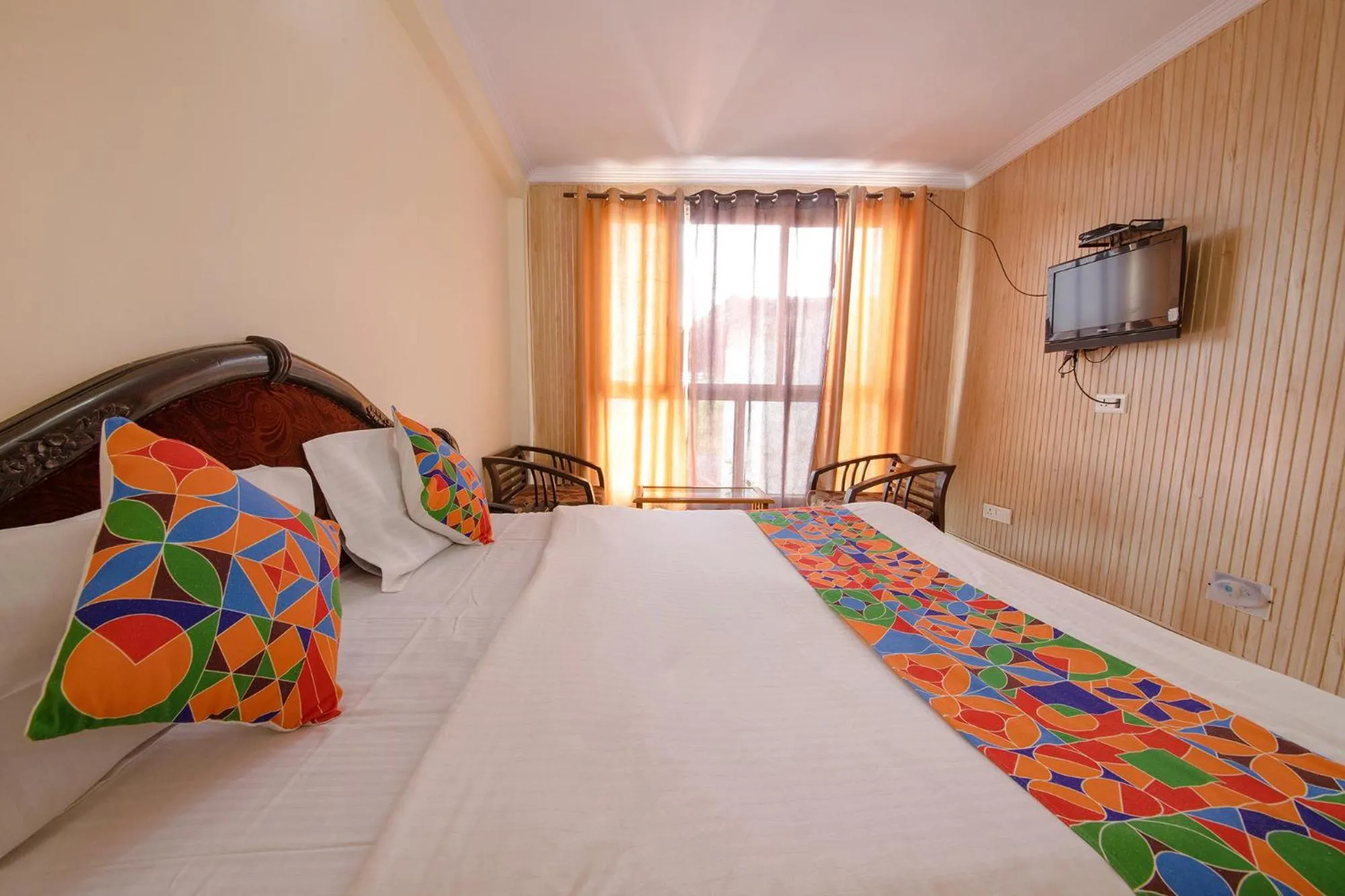 Bed in FabExpress Sapphire