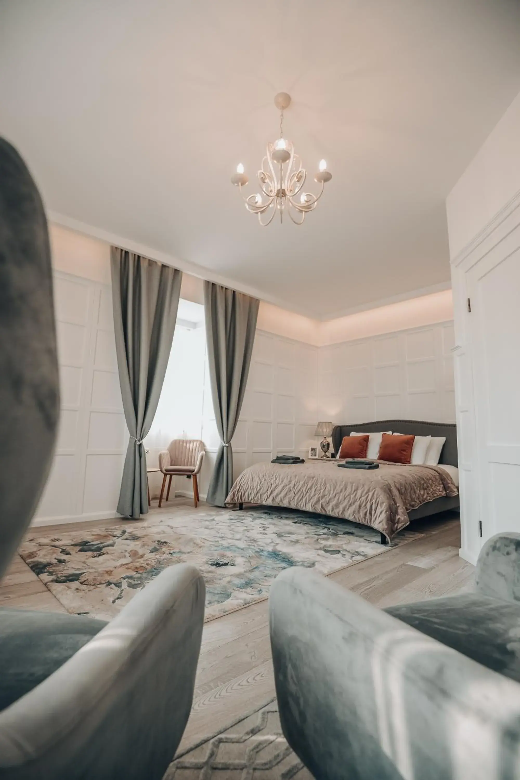 King Suite with Balcony in Bahnhofs hotel King Suite with Balcony in Bahnhofs hotel