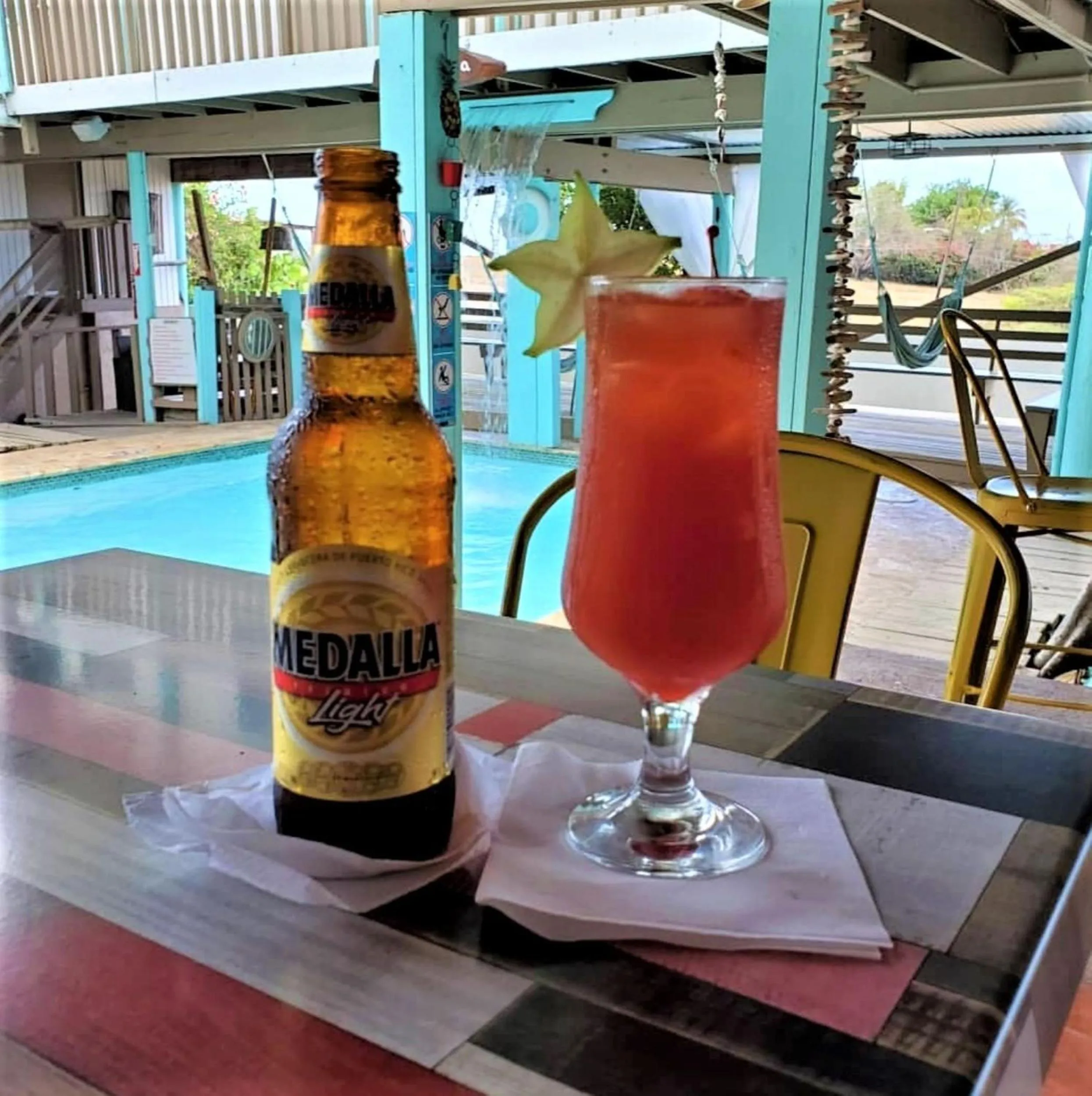 Lounge or bar in La Jamaca - An Island Vibe Hotel