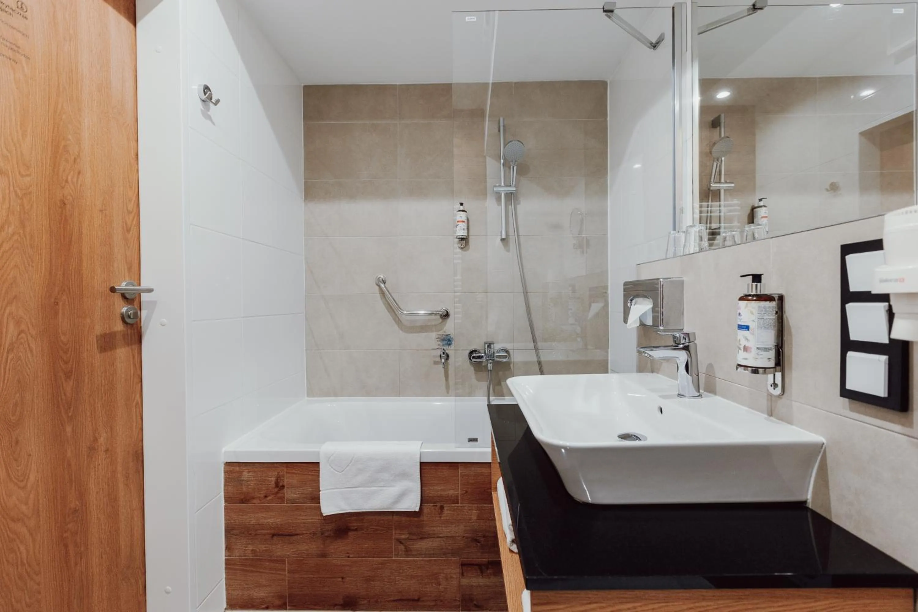 Shower in Aparthotel Termy Uniejów