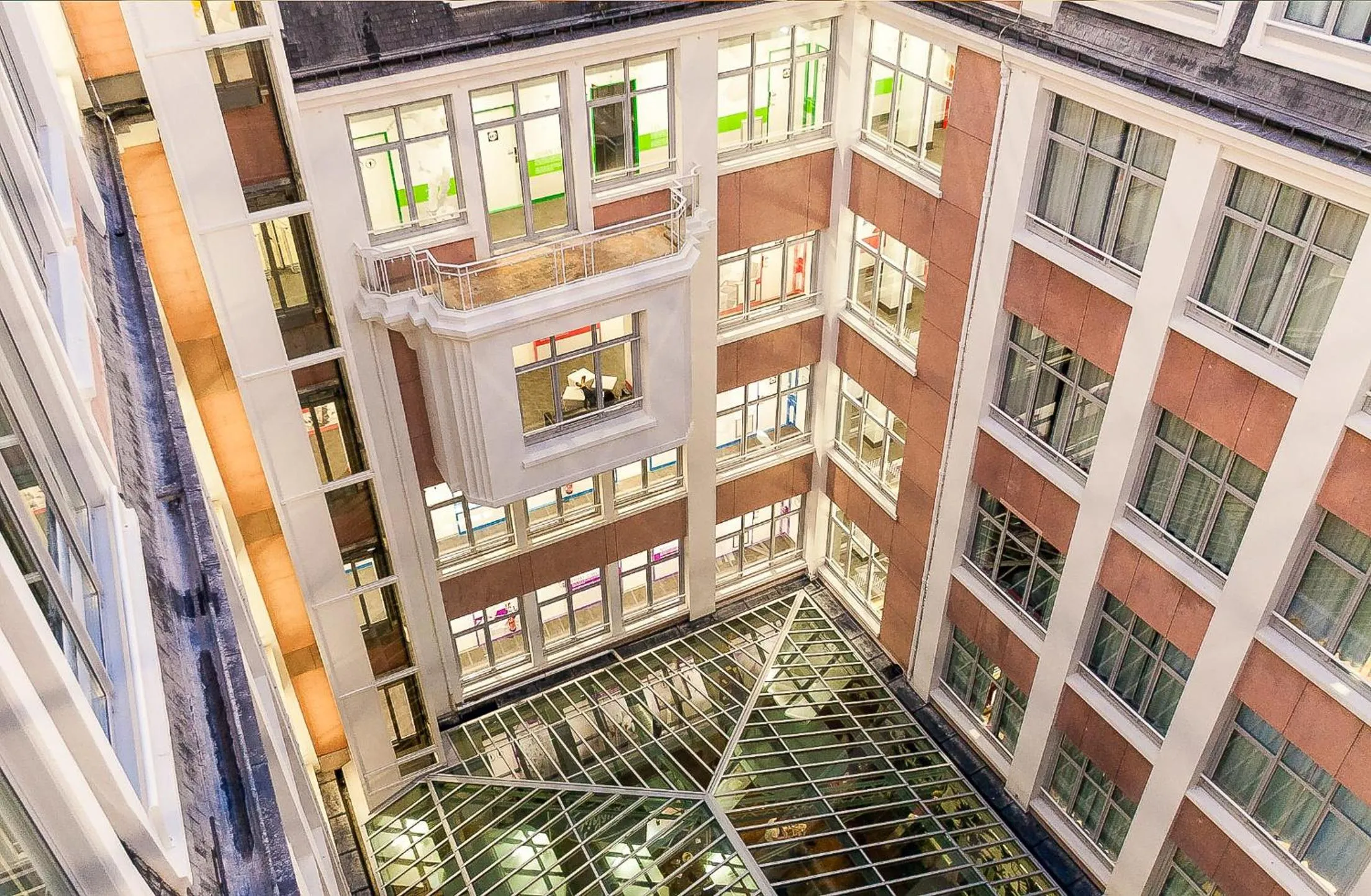 Property building in St Christopher's Inn Paris - Gare du Nord