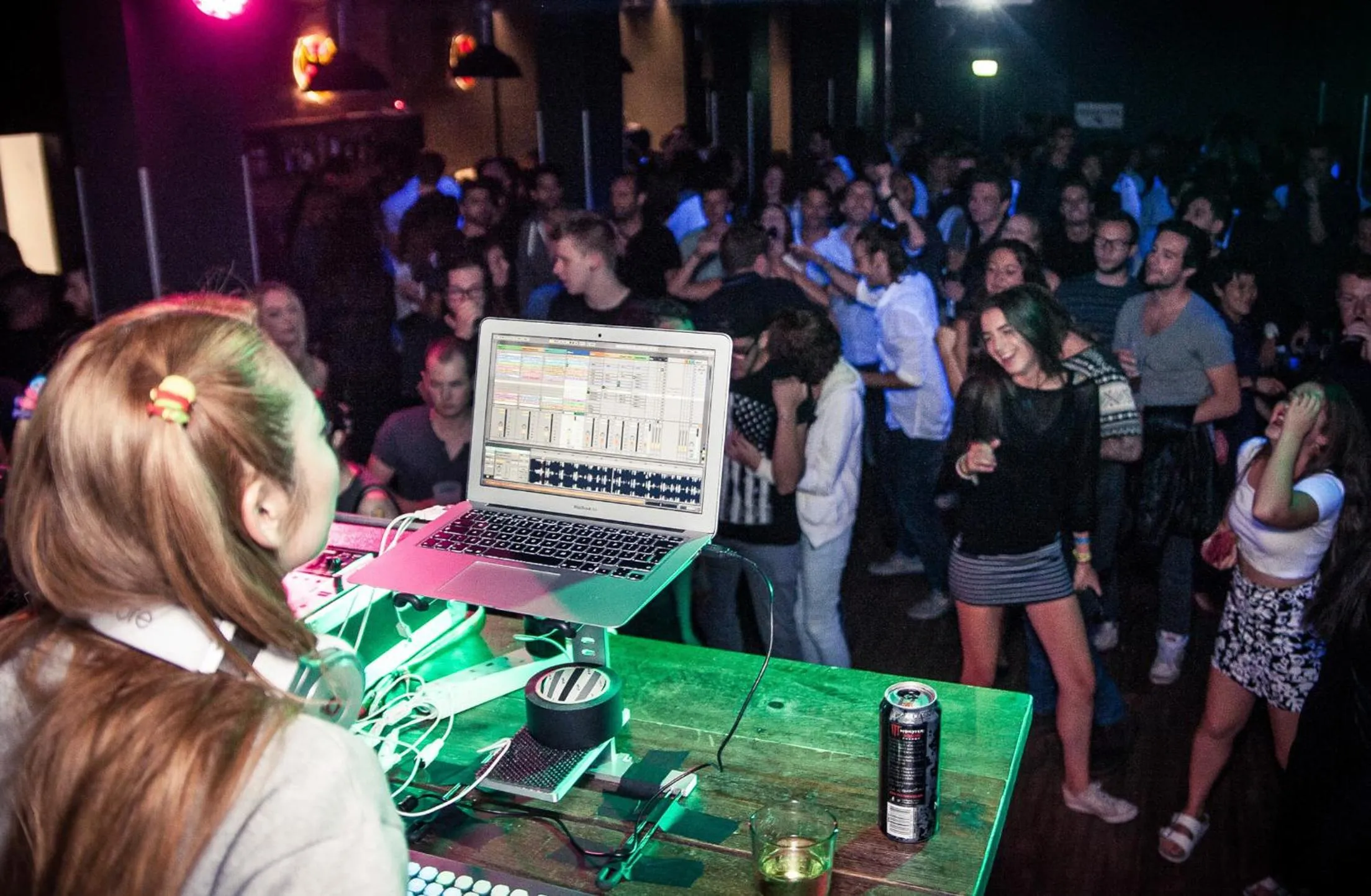 Nightclub / DJ in St Christopher's Inn Paris - Gare du Nord