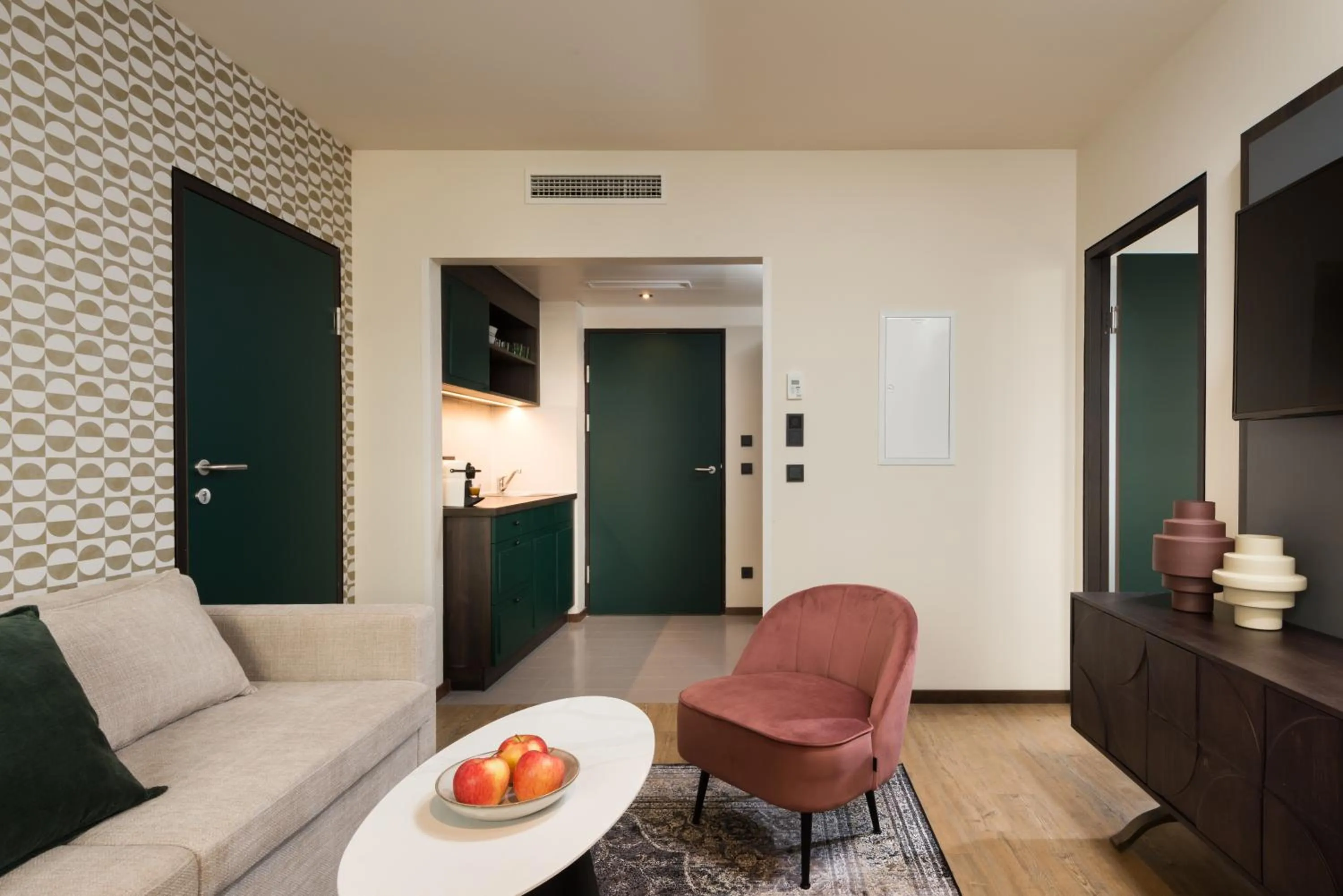 Kitchen or kitchenette in master Mirabell