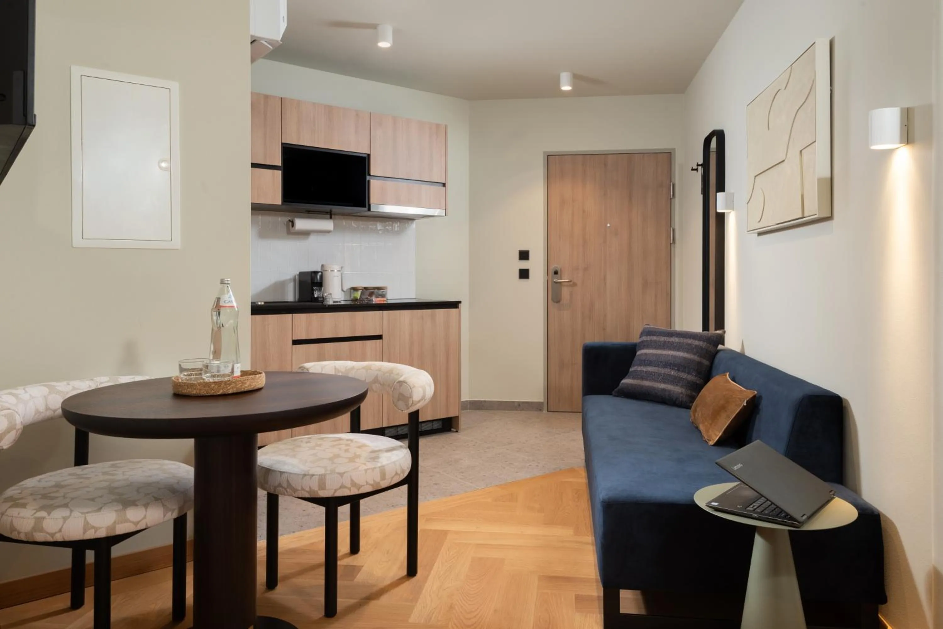 Kitchen or kitchenette in master Mirabell