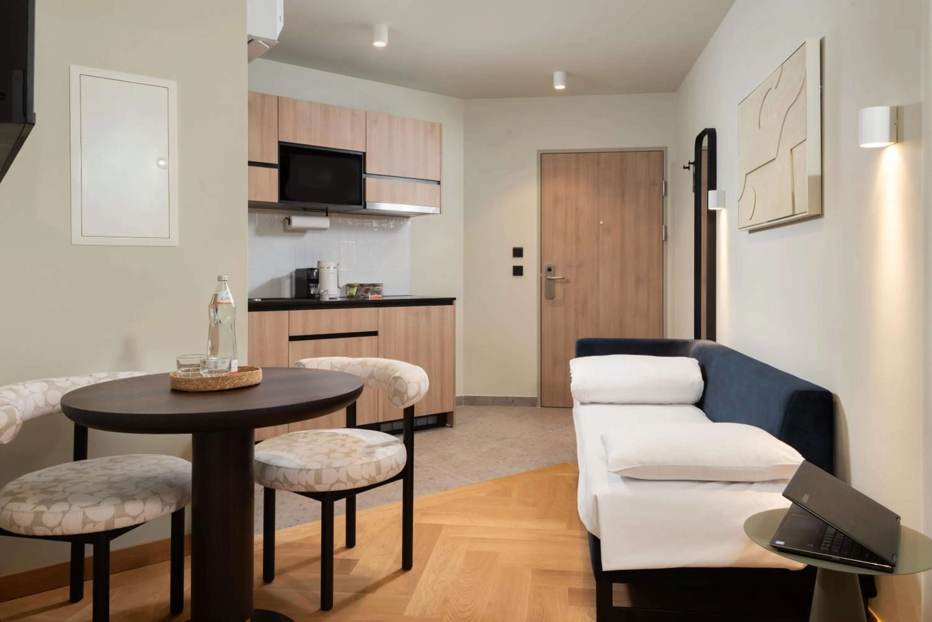 TV and multimedia in master Mirabell