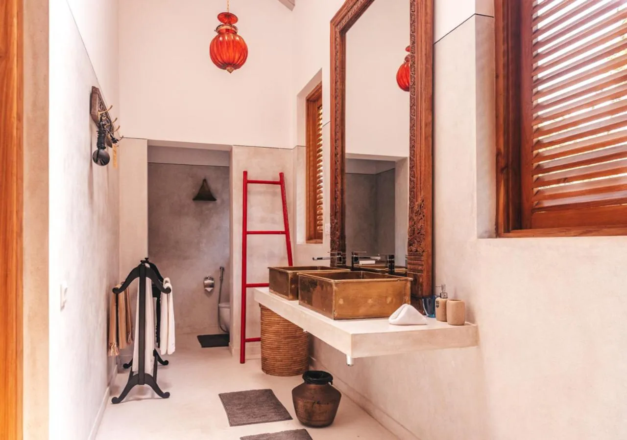 Shower in Villa SPACE