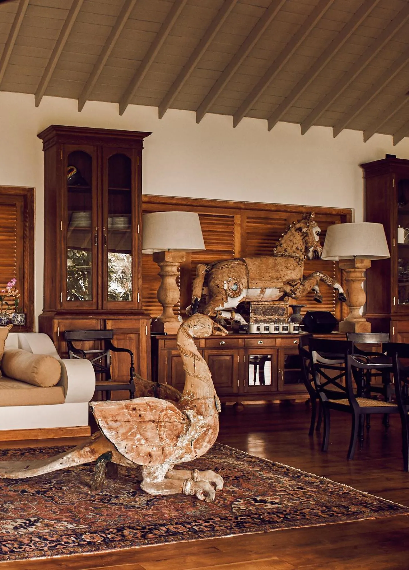 Property building in Villa SPACE