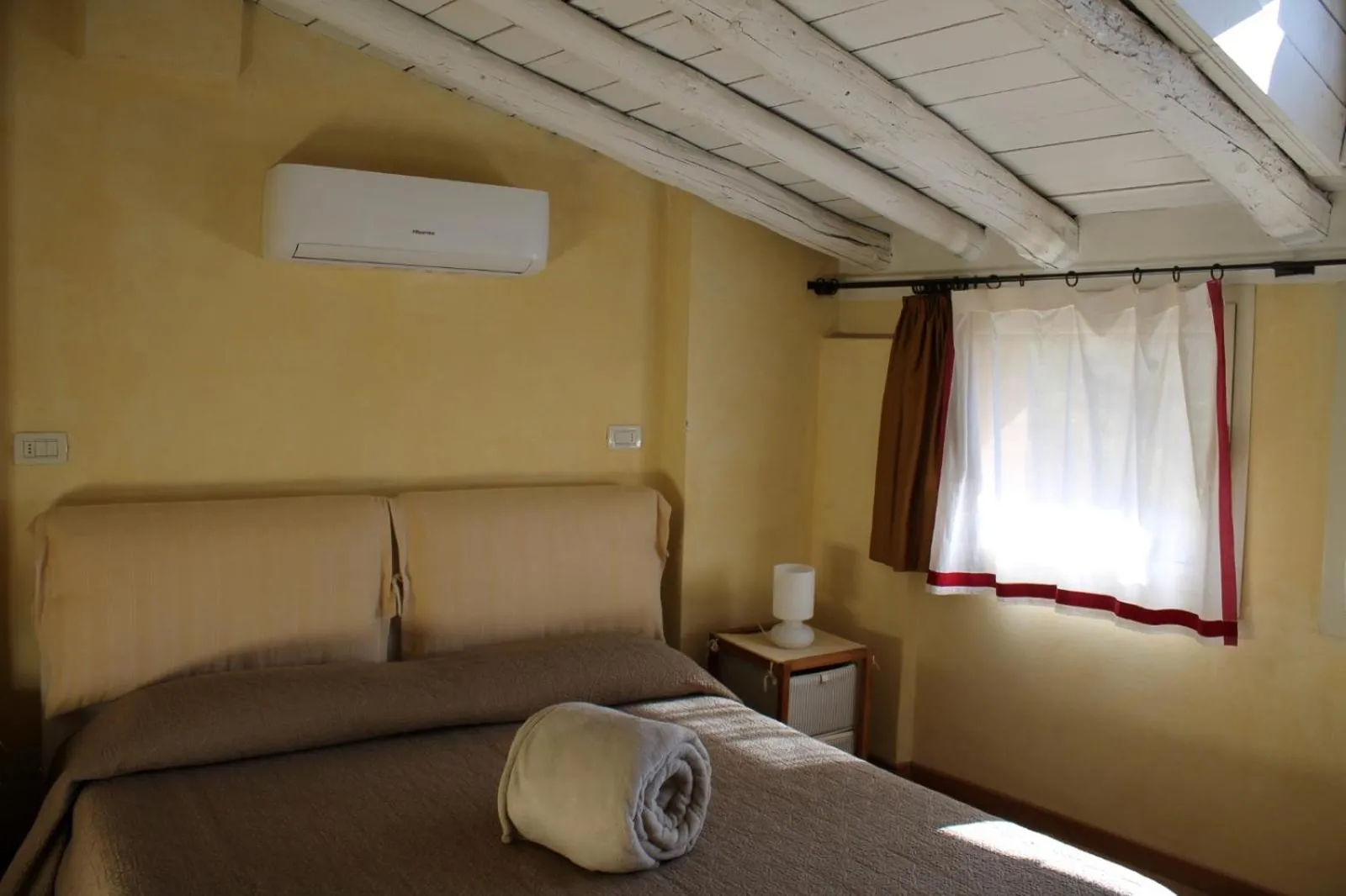 Bed in L'Oleandro sul Lago d'Iseo B&B