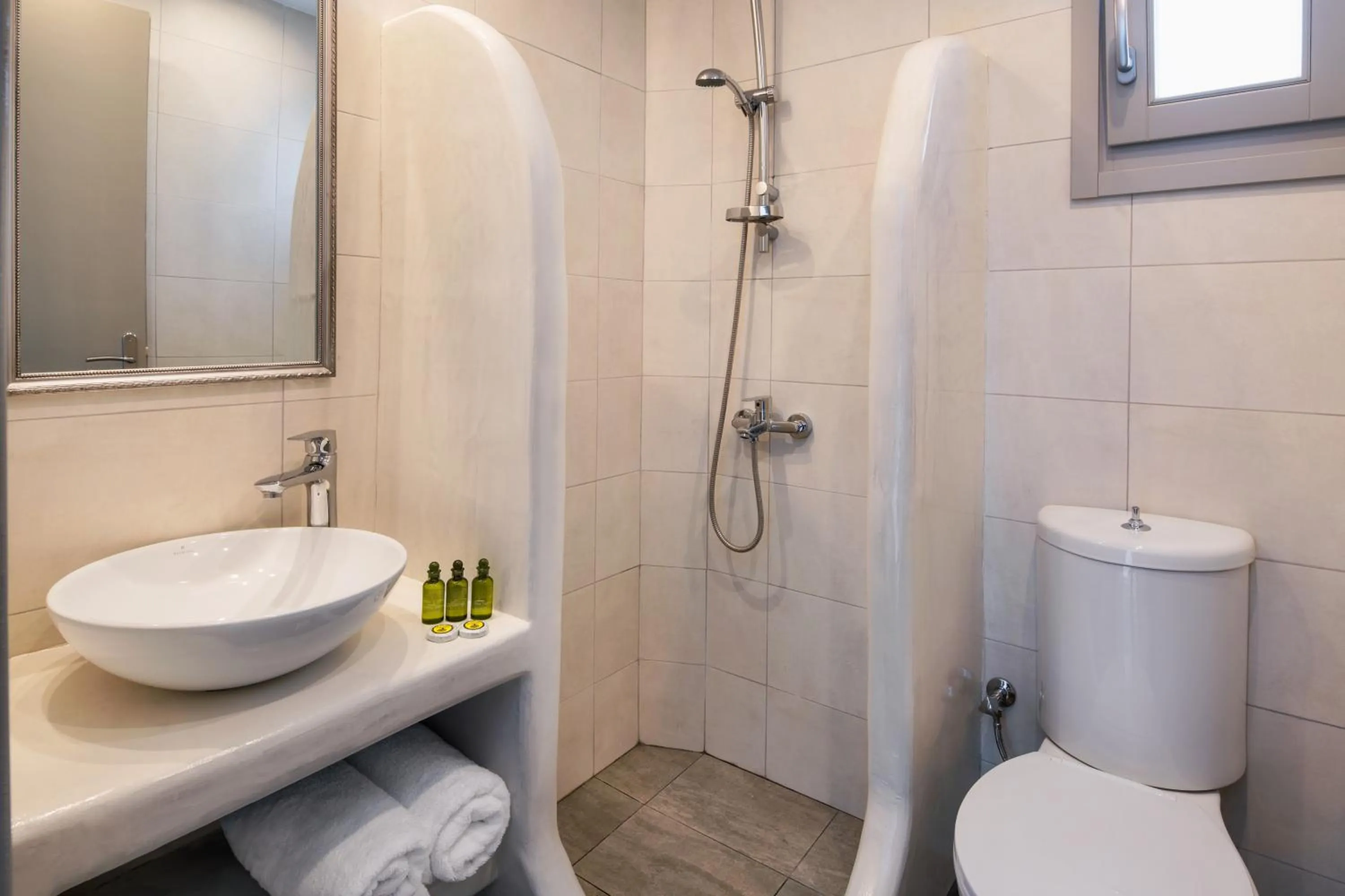 Shower in Olive Tree Suites