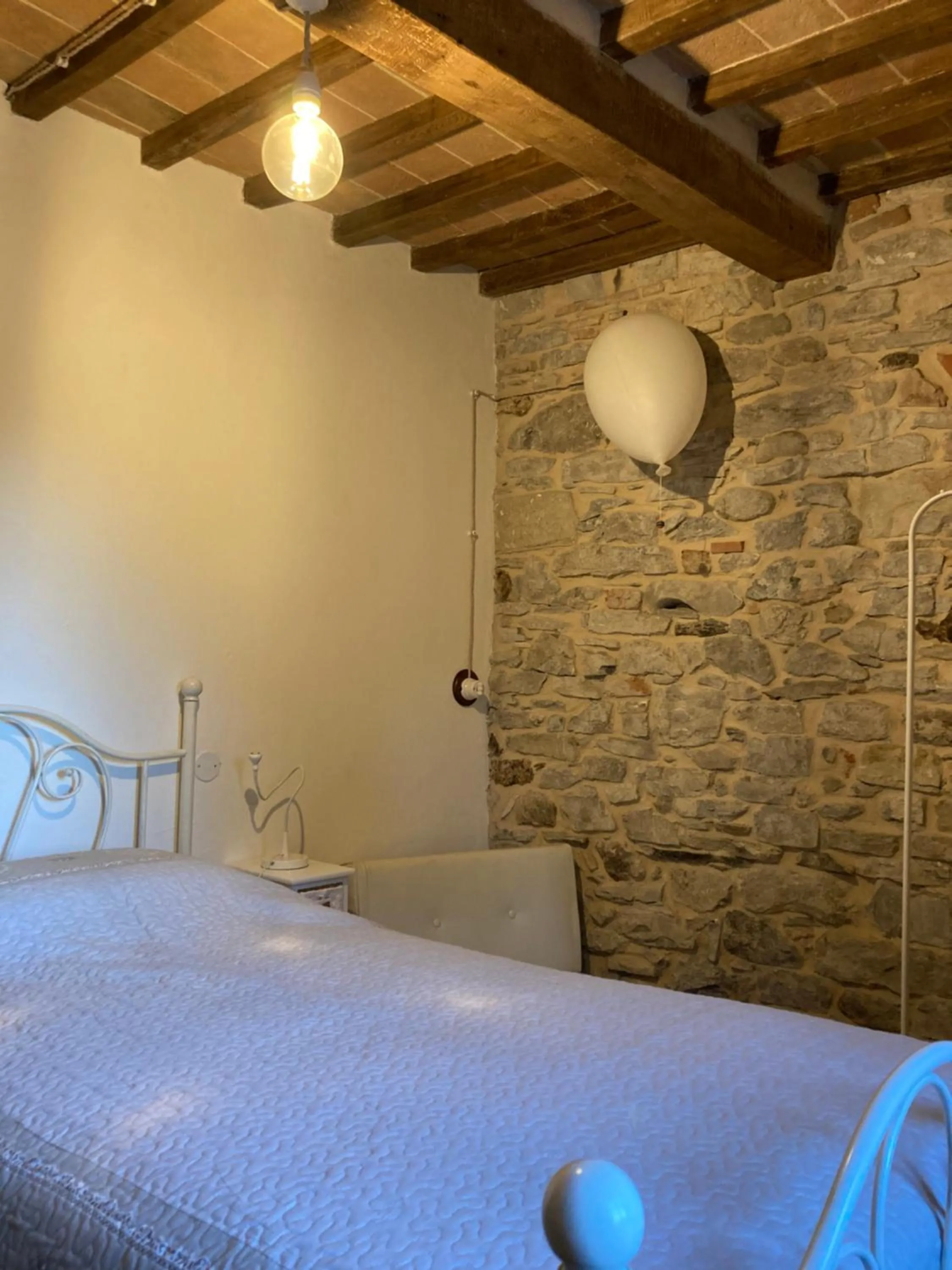 Bed in La pecora e l agnello