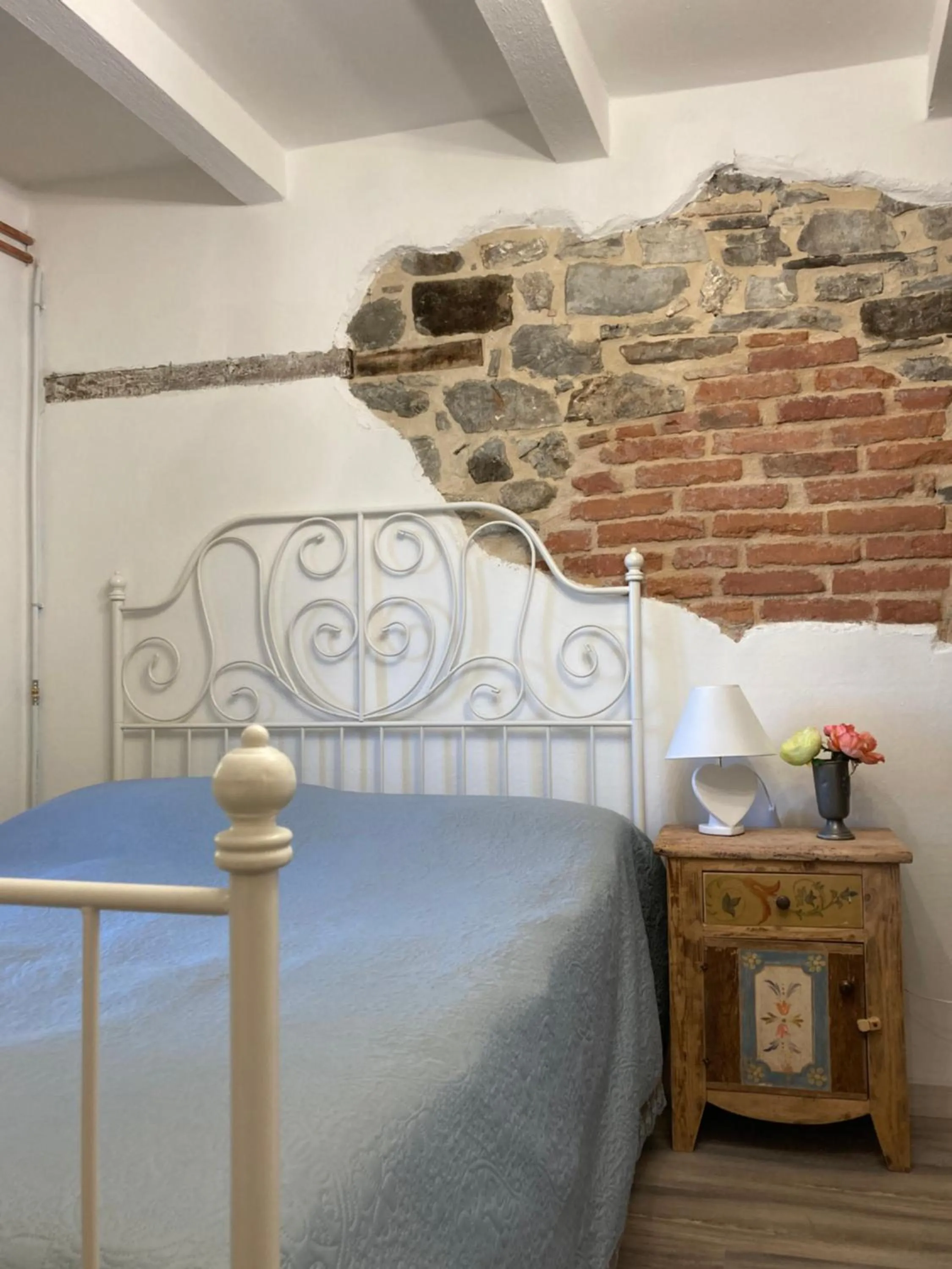 Bed in La pecora e l agnello