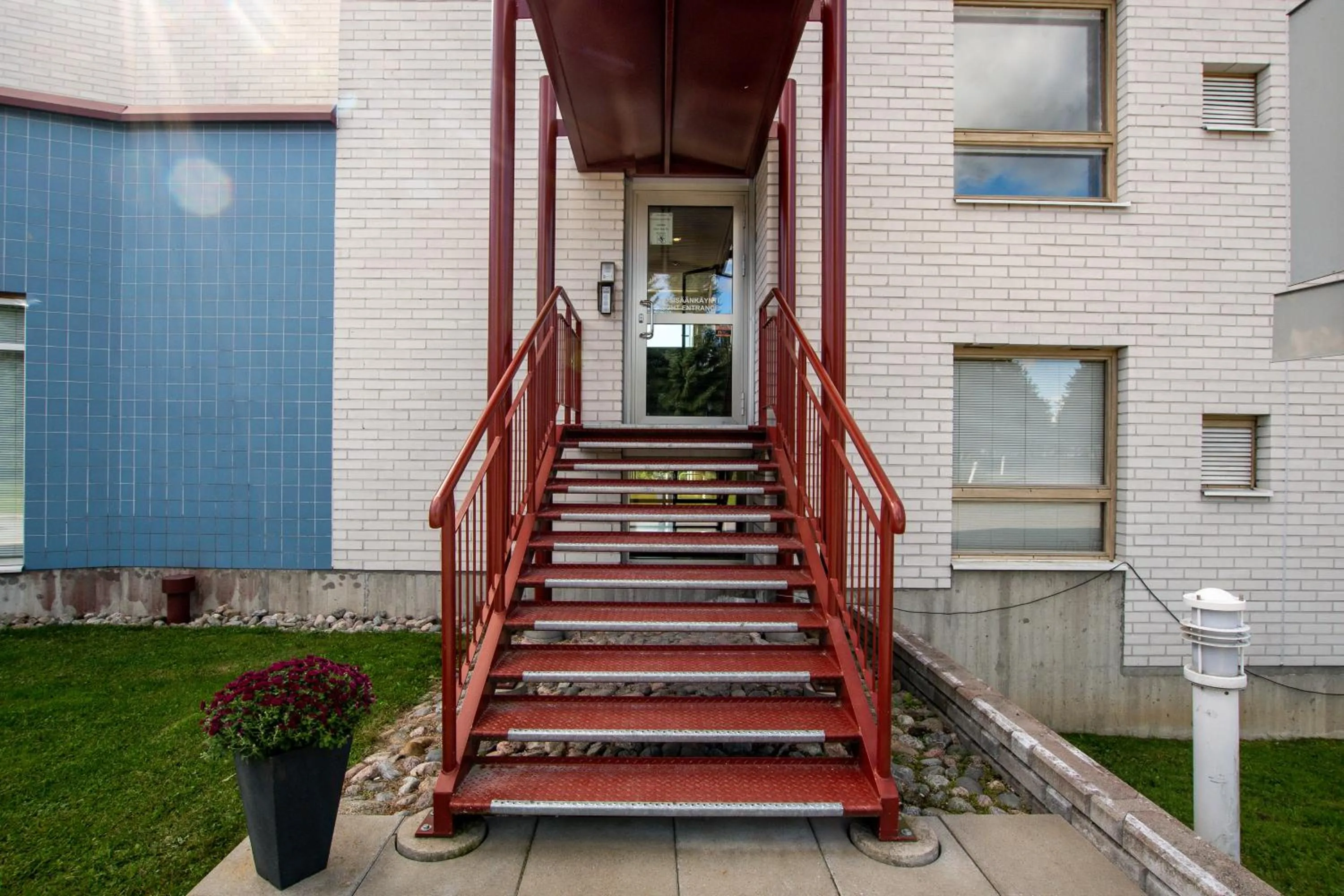 Facade/entrance in Hotel Kurikka