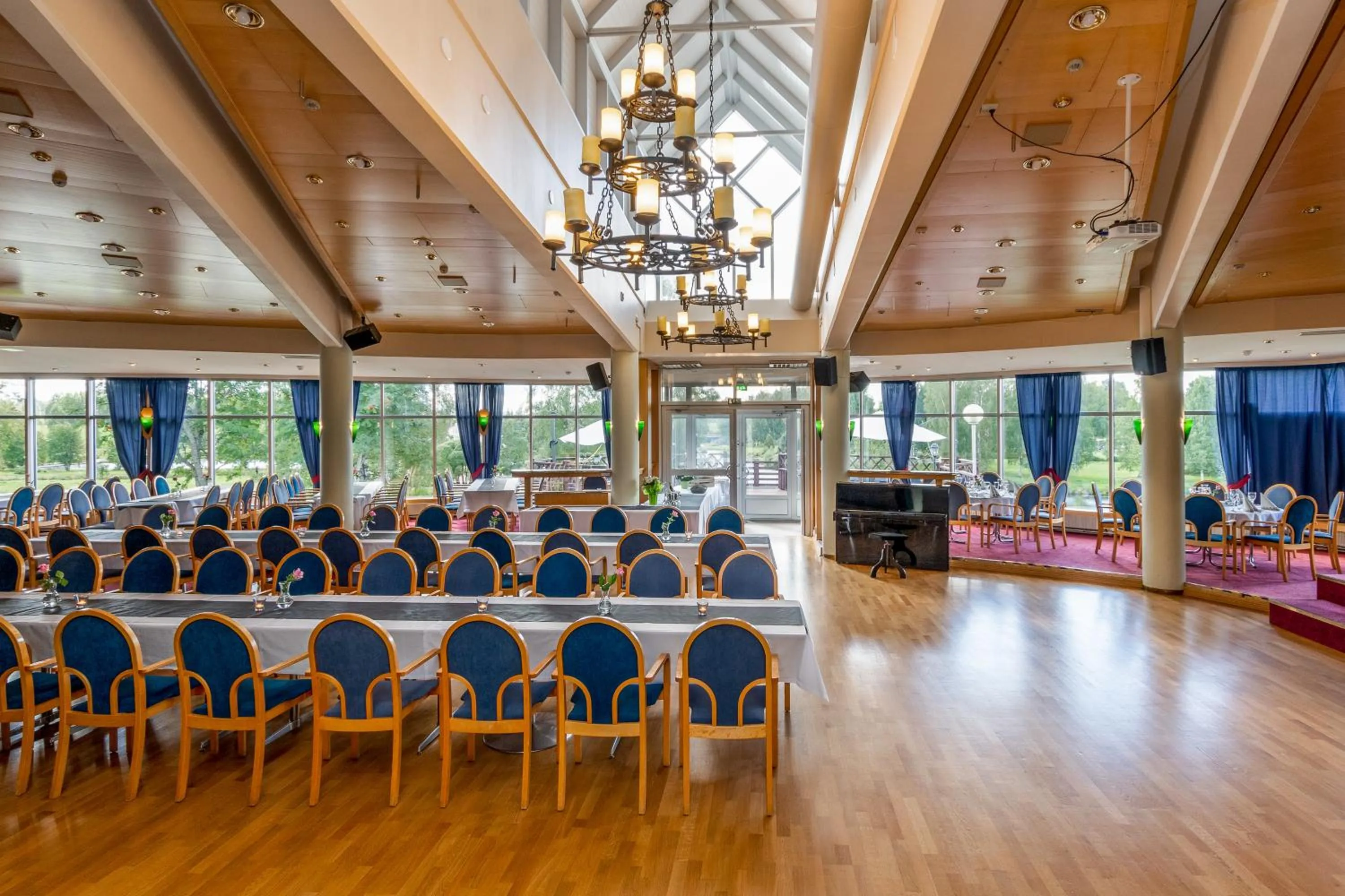 Restaurant/places to eat in Hotel Kurikka