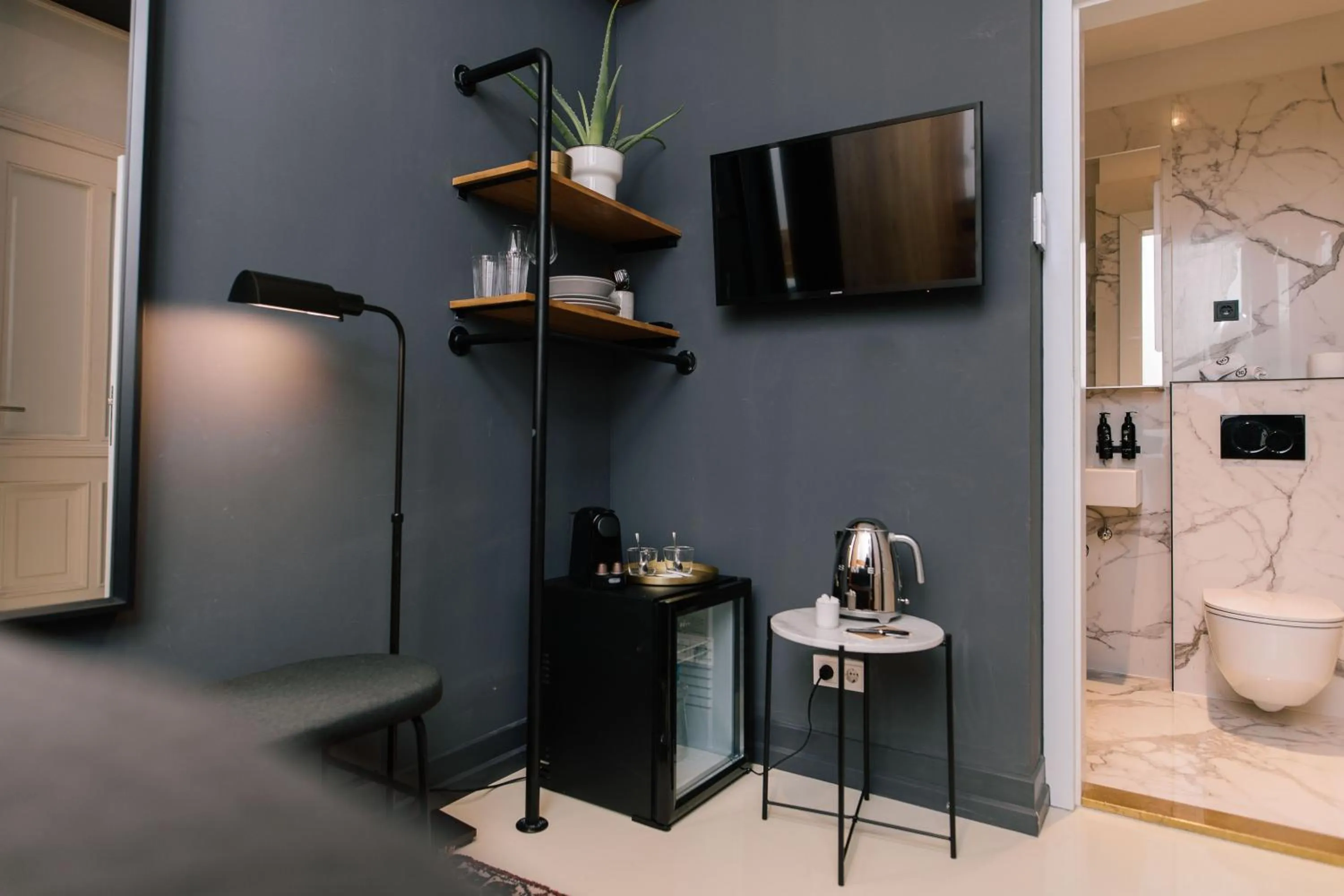 TV and multimedia in TG Hotel Apartments Budapest